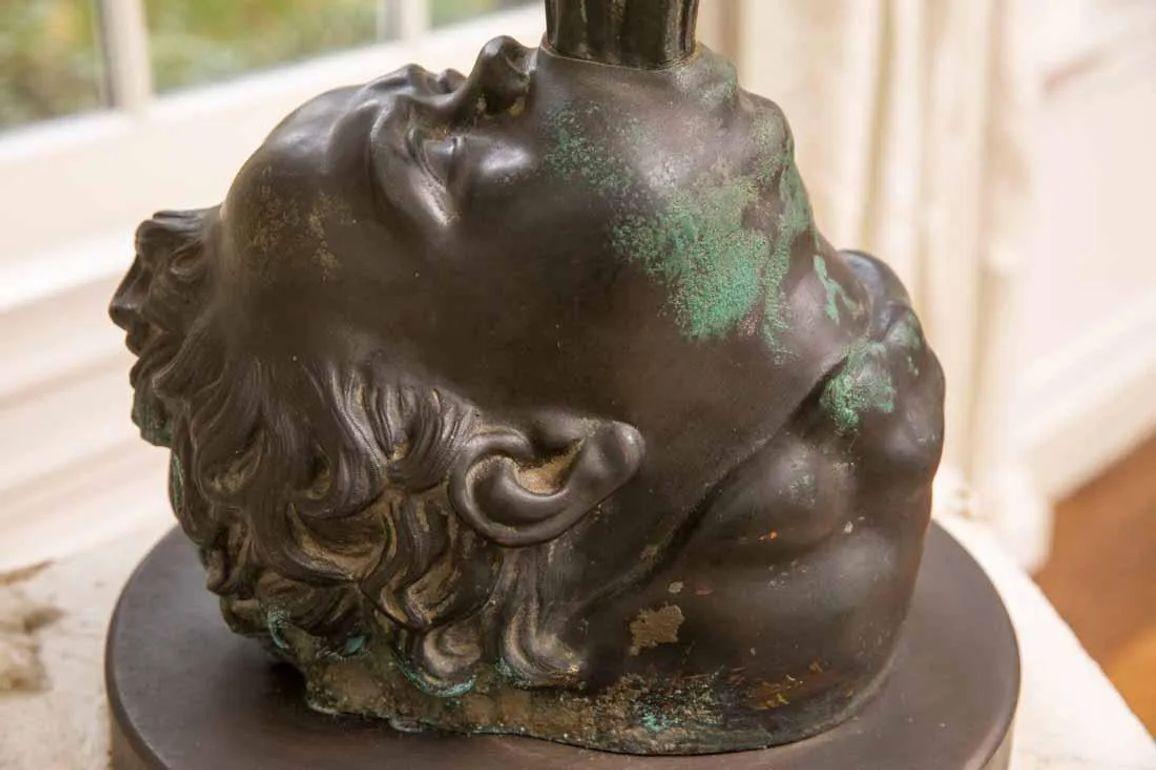 Französischer Künstler, lebensgroße Statue der Hermes, Bronze, Frankreich, 18. Jahrhundert im Zustand „Gut“ im Angebot in Stamford, CT