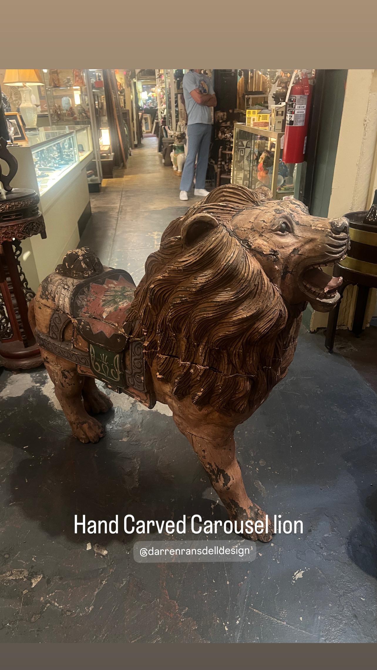 León de carrusel de principios del siglo XX tallado a mano a tamaño natural en Bueno estado para la venta en Los Angeles, CA