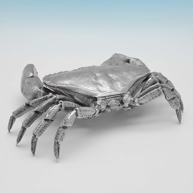 English Life Sized & Heavy Sterling Silver Crab Model, Crab Serving Dish, Made in 2007 For Sale