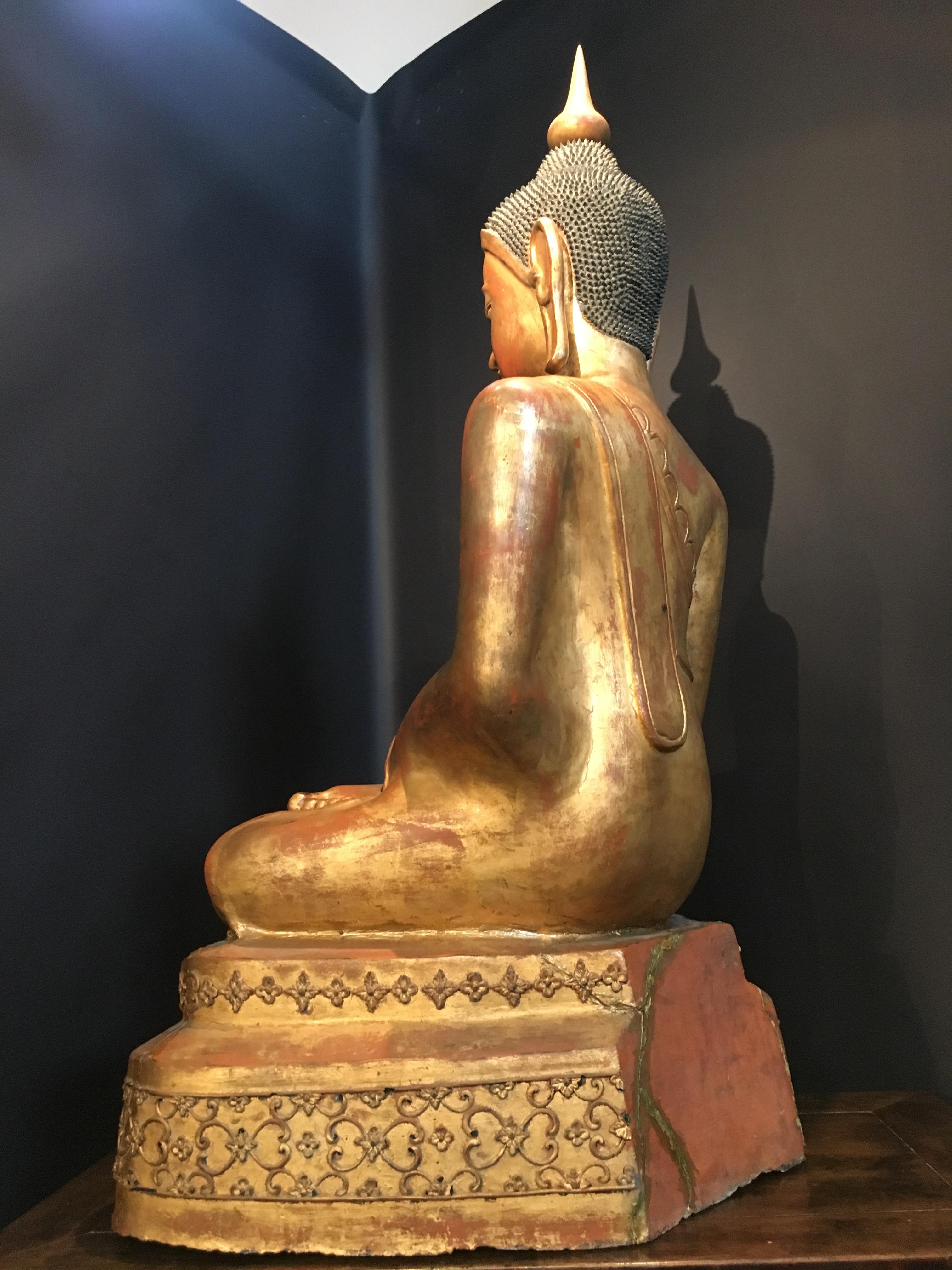 Life-Sized Shan Burmese Gilt Lacquer Papier Mâché Buddha, circa 1900 In Fair Condition For Sale In Austin, TX
