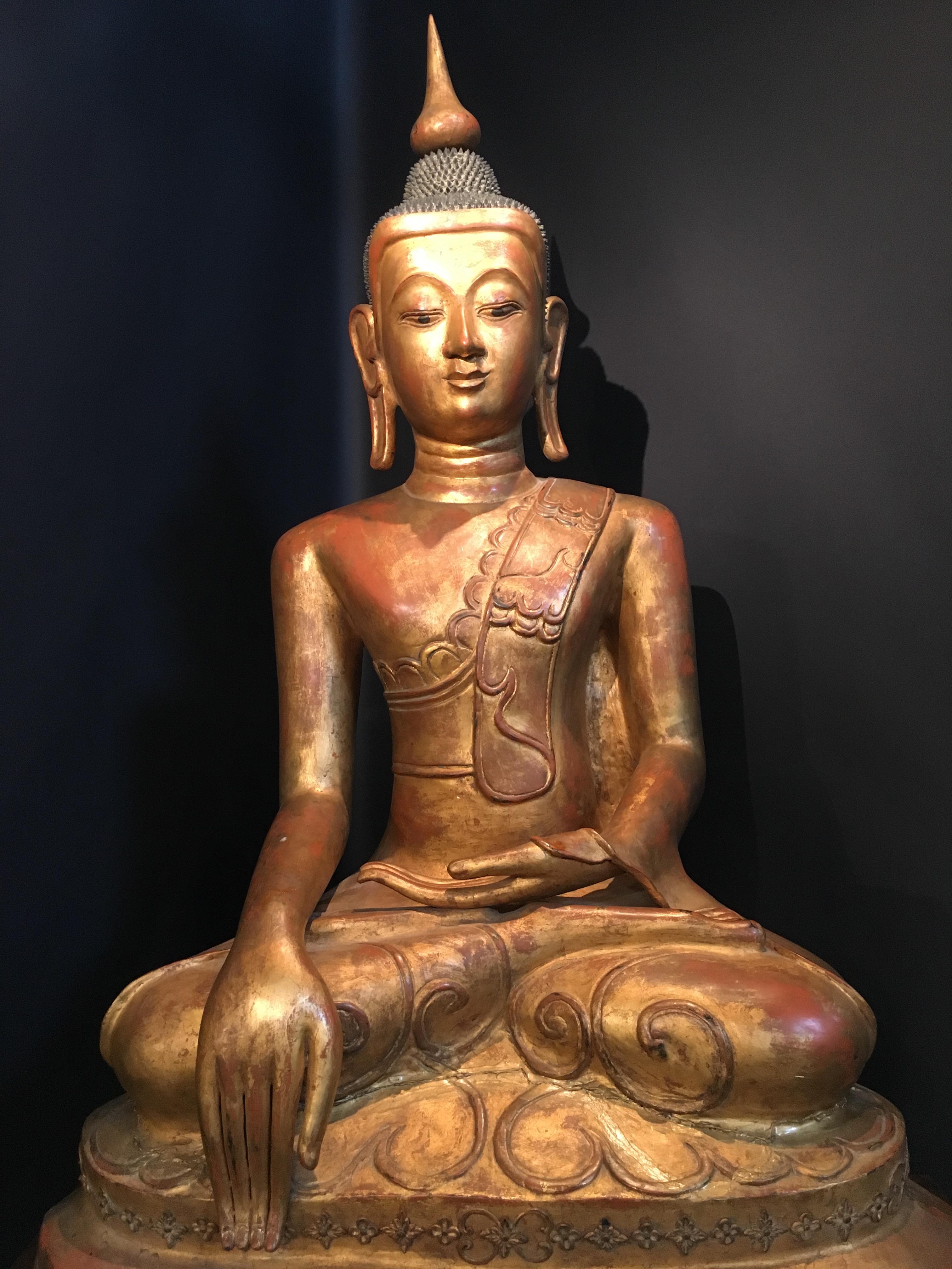 Early 20th Century Life-Sized Shan Burmese Gilt Lacquer Papier Mâché Buddha, circa 1900 For Sale