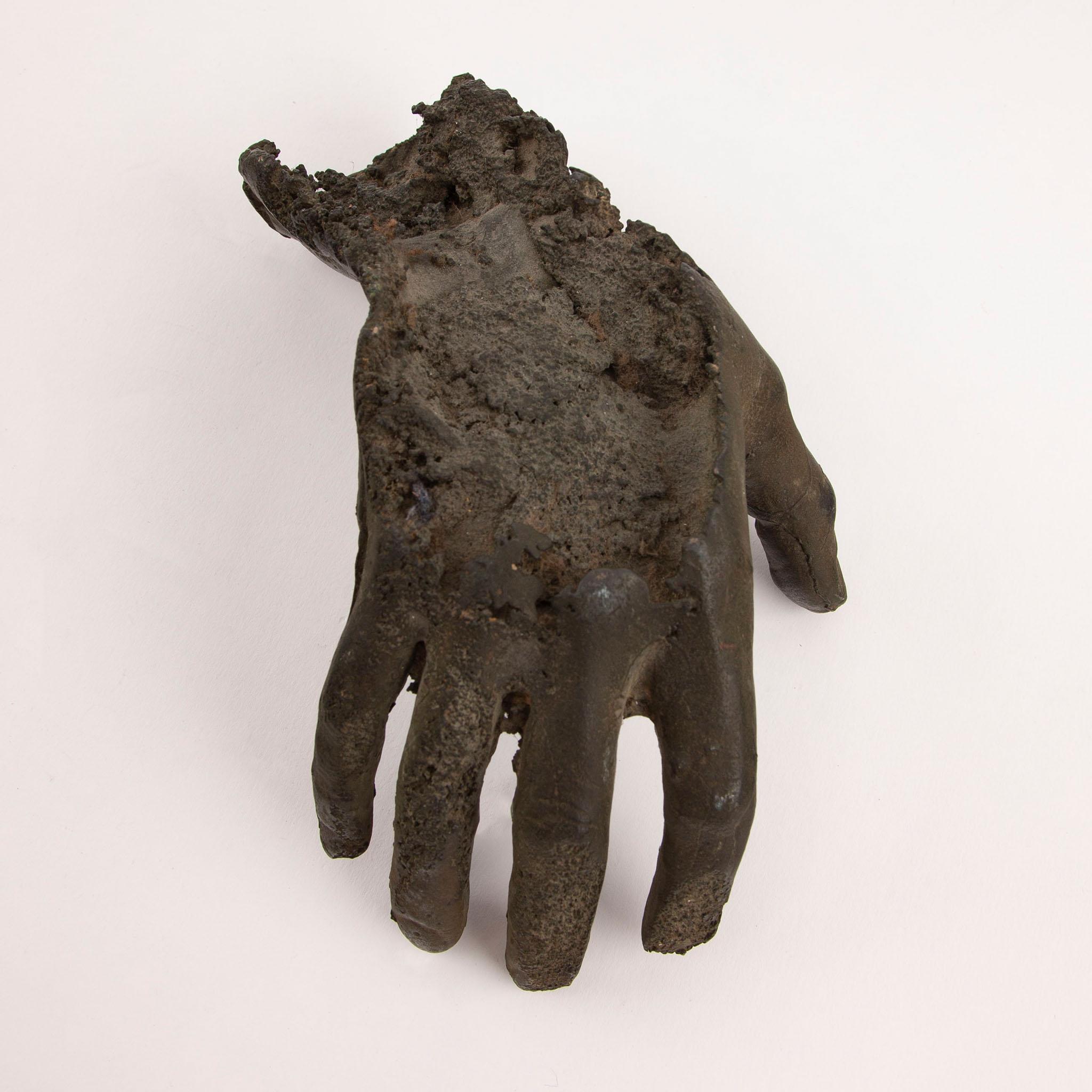 Lifelike Cast Bronze Right Hand, Early 20th Century For Sale 2