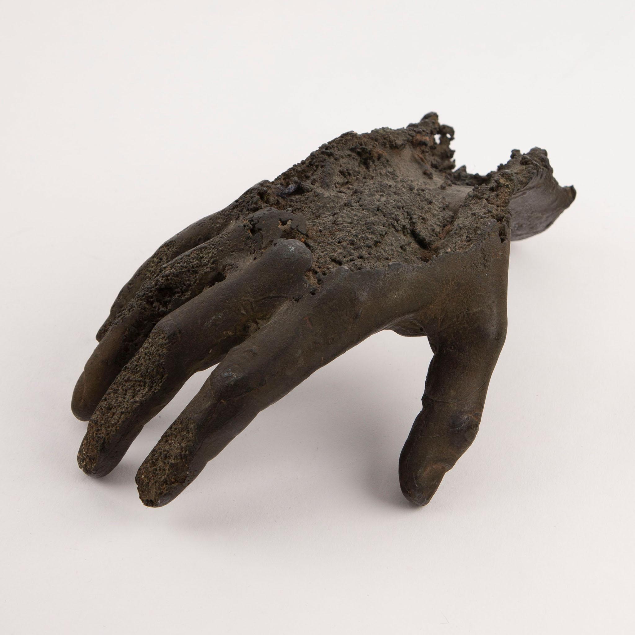 Lifelike Cast Bronze Right Hand, Early 20th Century For Sale 3