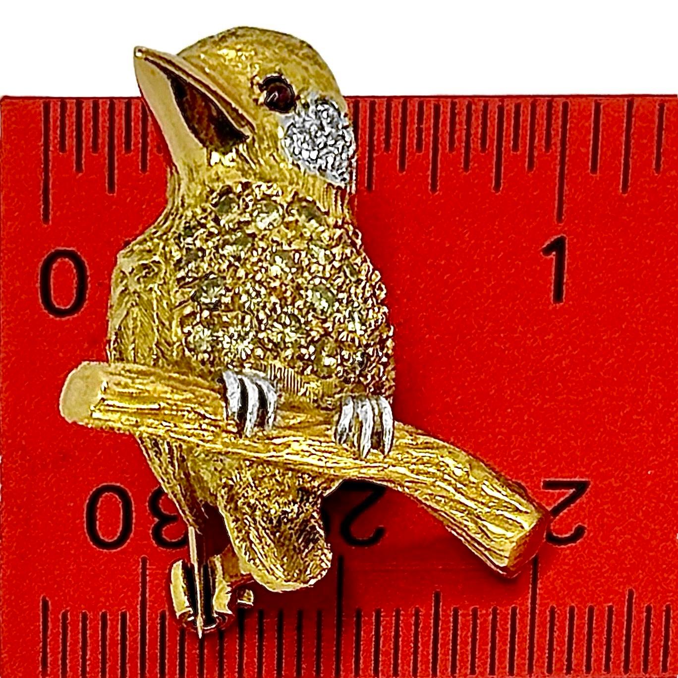 Lifelike E. Wolfe & Co.Bird on a Branch with White & Yellow Diamonds in 18K Gold For Sale 4