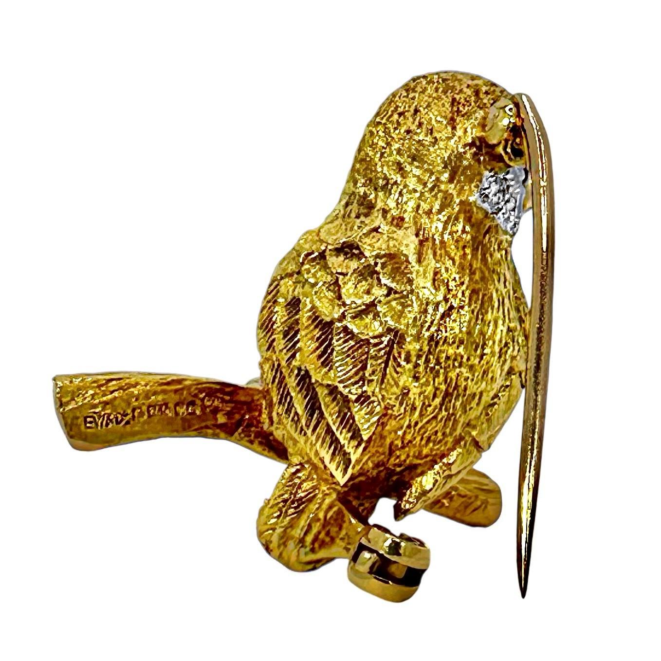 Brilliant Cut Lifelike E. Wolfe & Co.Bird on a Branch with White & Yellow Diamonds in 18K Gold For Sale