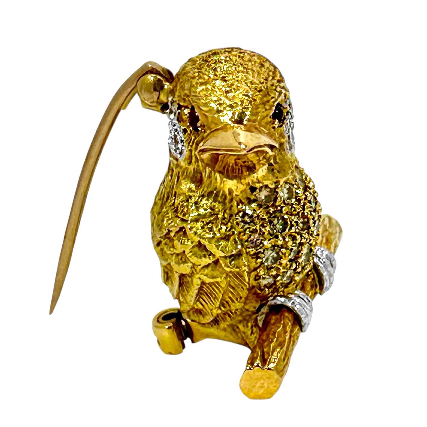 Women's or Men's Lifelike E. Wolfe & Co.Bird on a Branch with White & Yellow Diamonds in 18K Gold For Sale