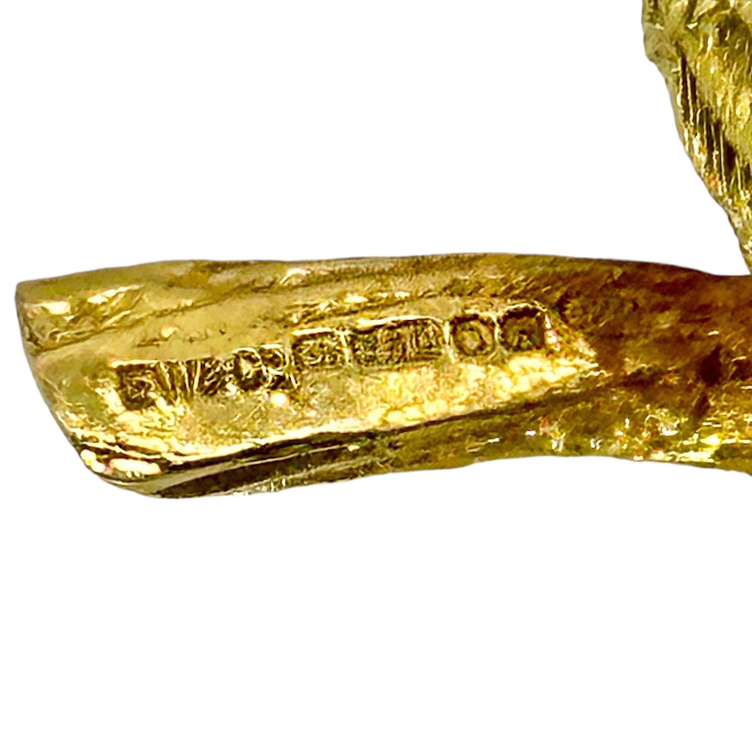 Lifelike E. Wolfe & Co.Bird on a Branch with White & Yellow Diamonds in 18K Gold For Sale 1