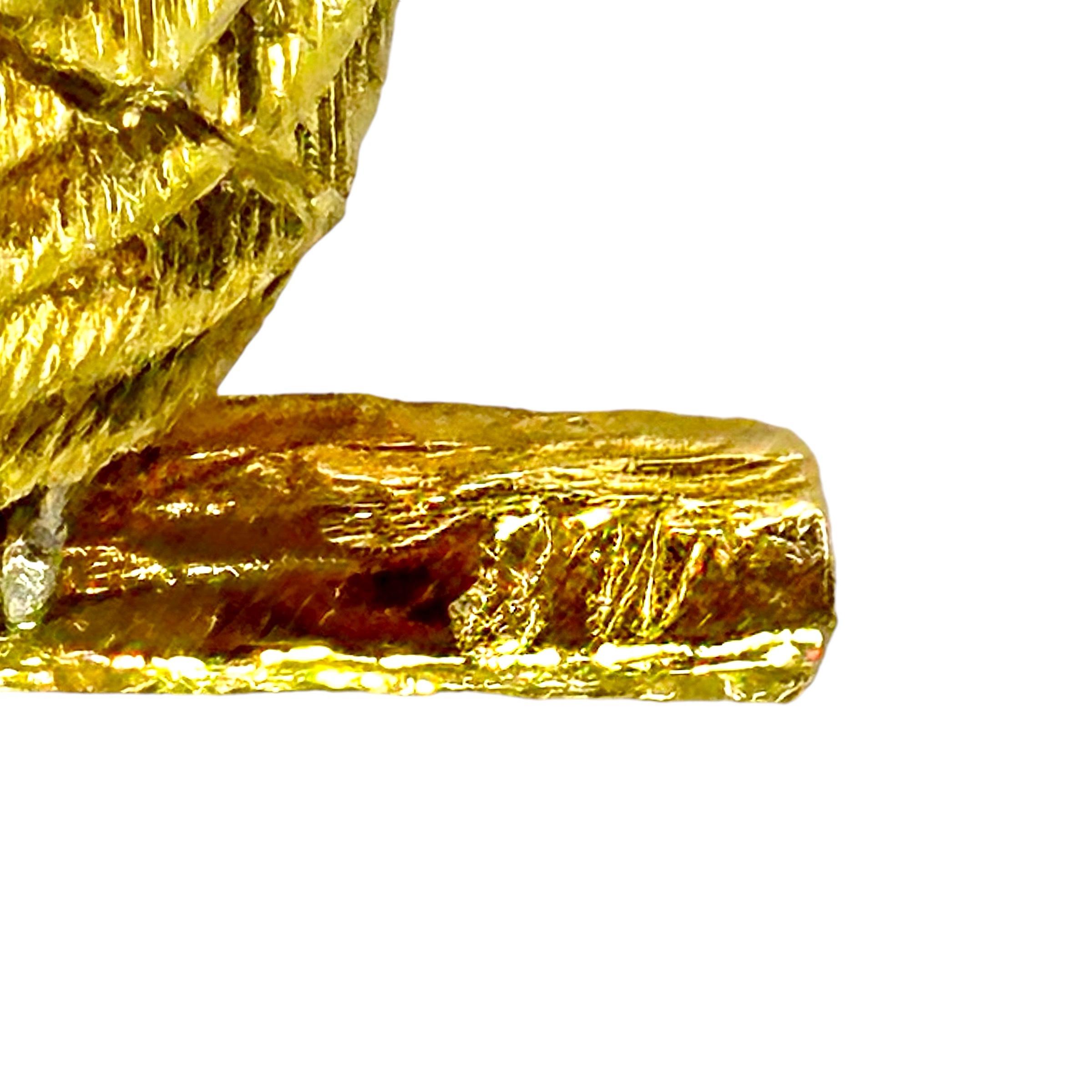 Lifelike E. Wolfe & Co.Bird on a Branch with White & Yellow Diamonds in 18K Gold For Sale 2