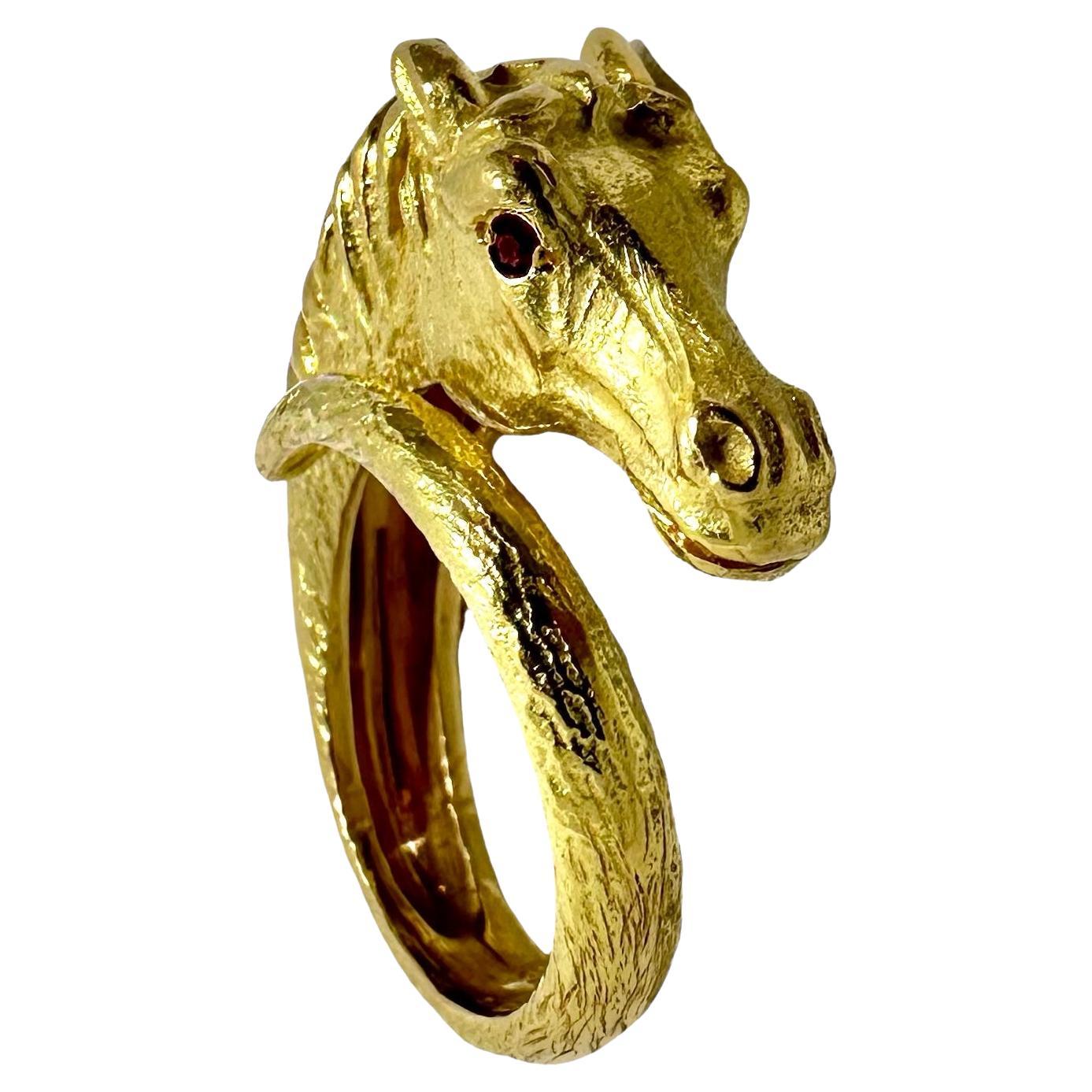 Lifelike Vintage George Lederman 18k Gold Equestrian Ring with Ruby Eyes For Sale