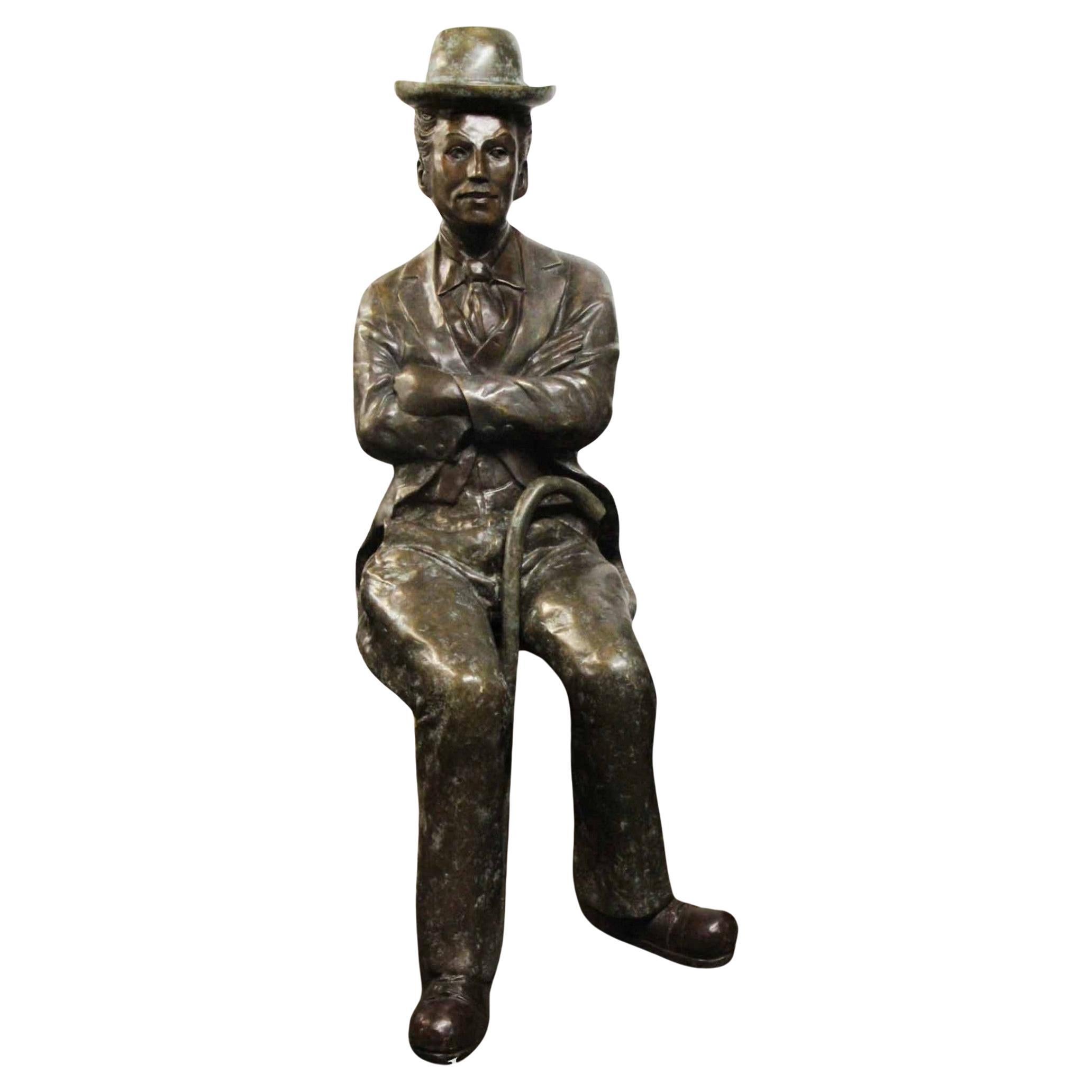 Statue Charlie Chaplin en bronze à taille réelle - Sculpture de jardin en vente