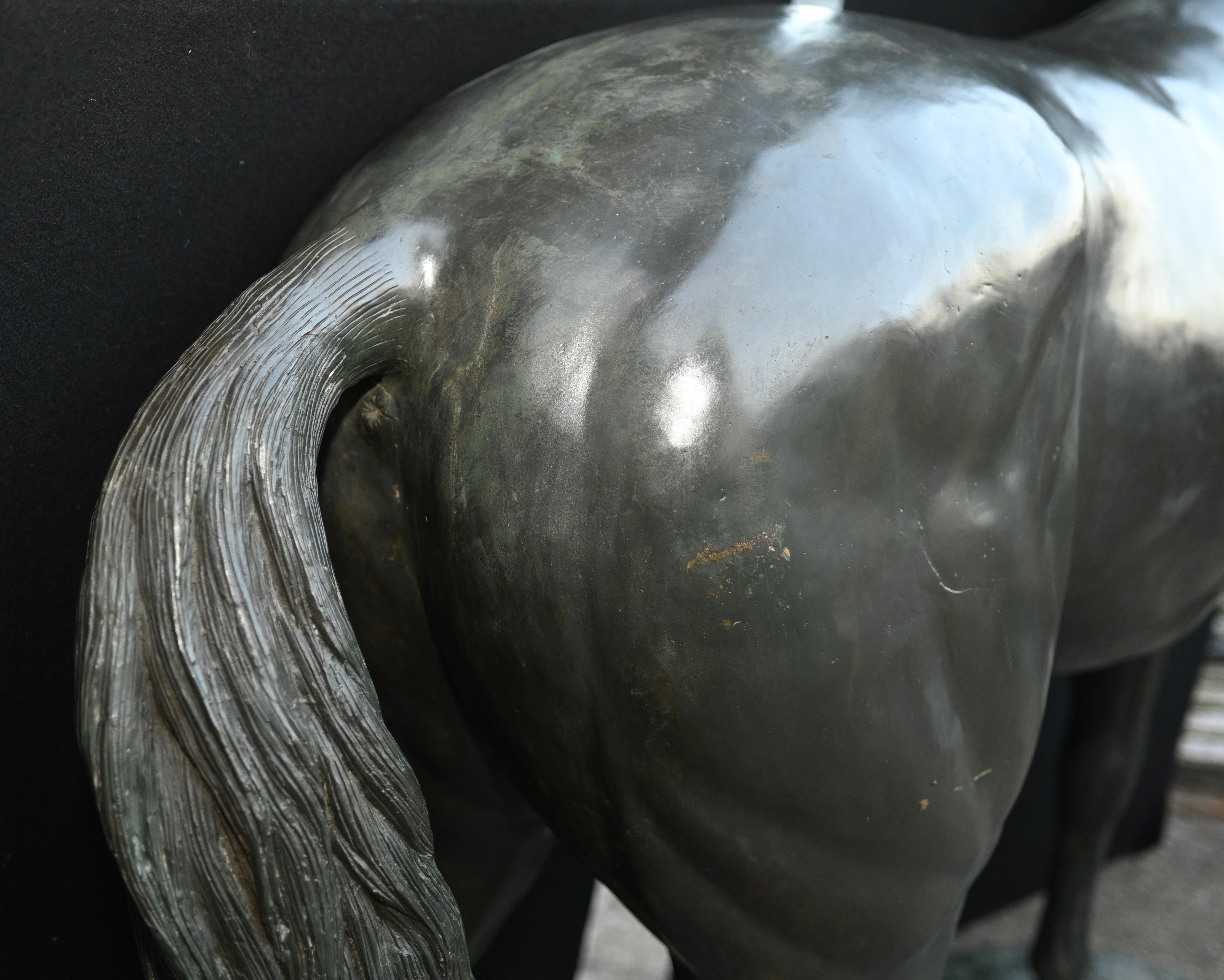 Bronze-Pferdenstatue-Garten-Reiter-Skulptur im Angebot 5