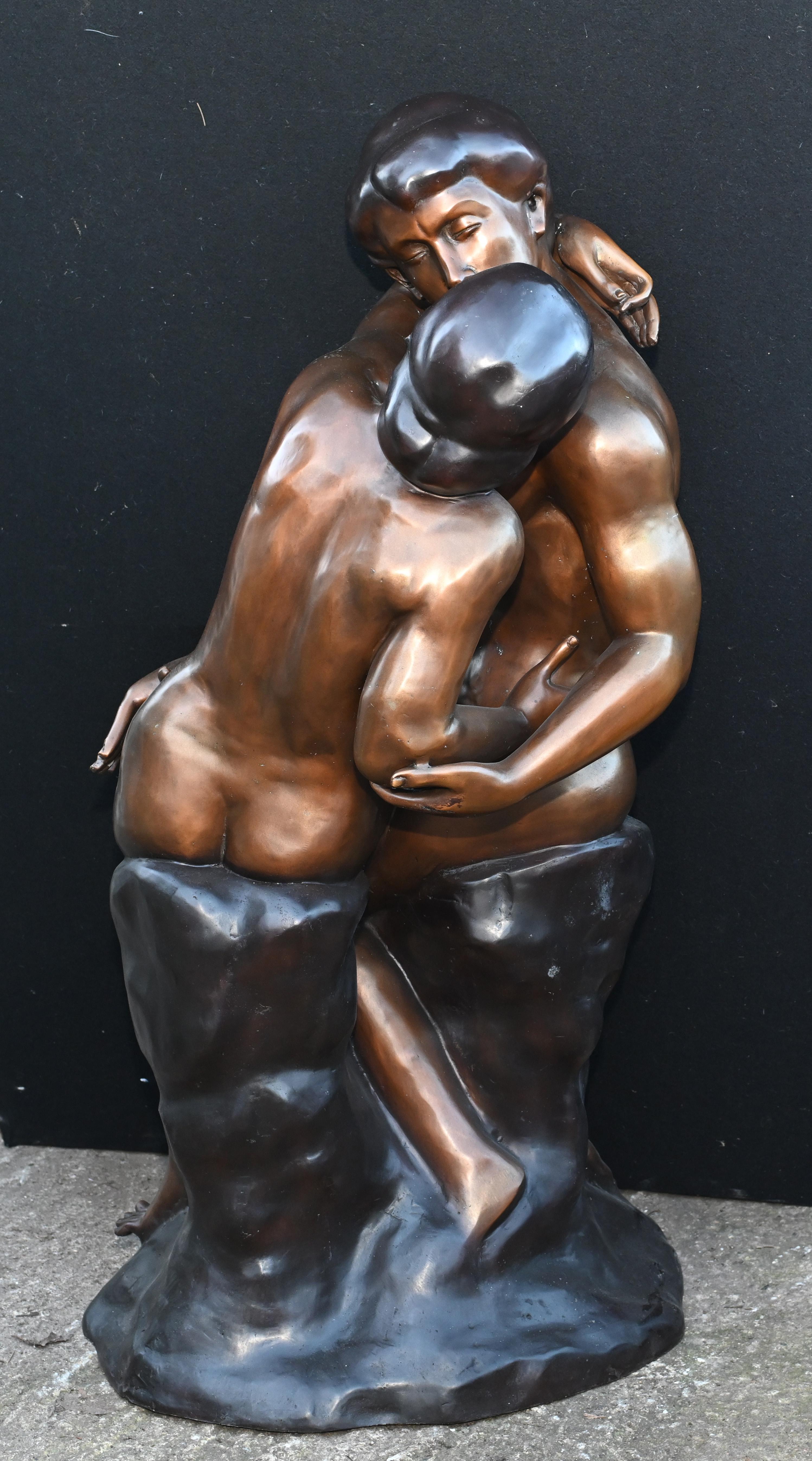 Lifesize Bronze the Kiss Statue After Rodin Garden Casting For Sale 10