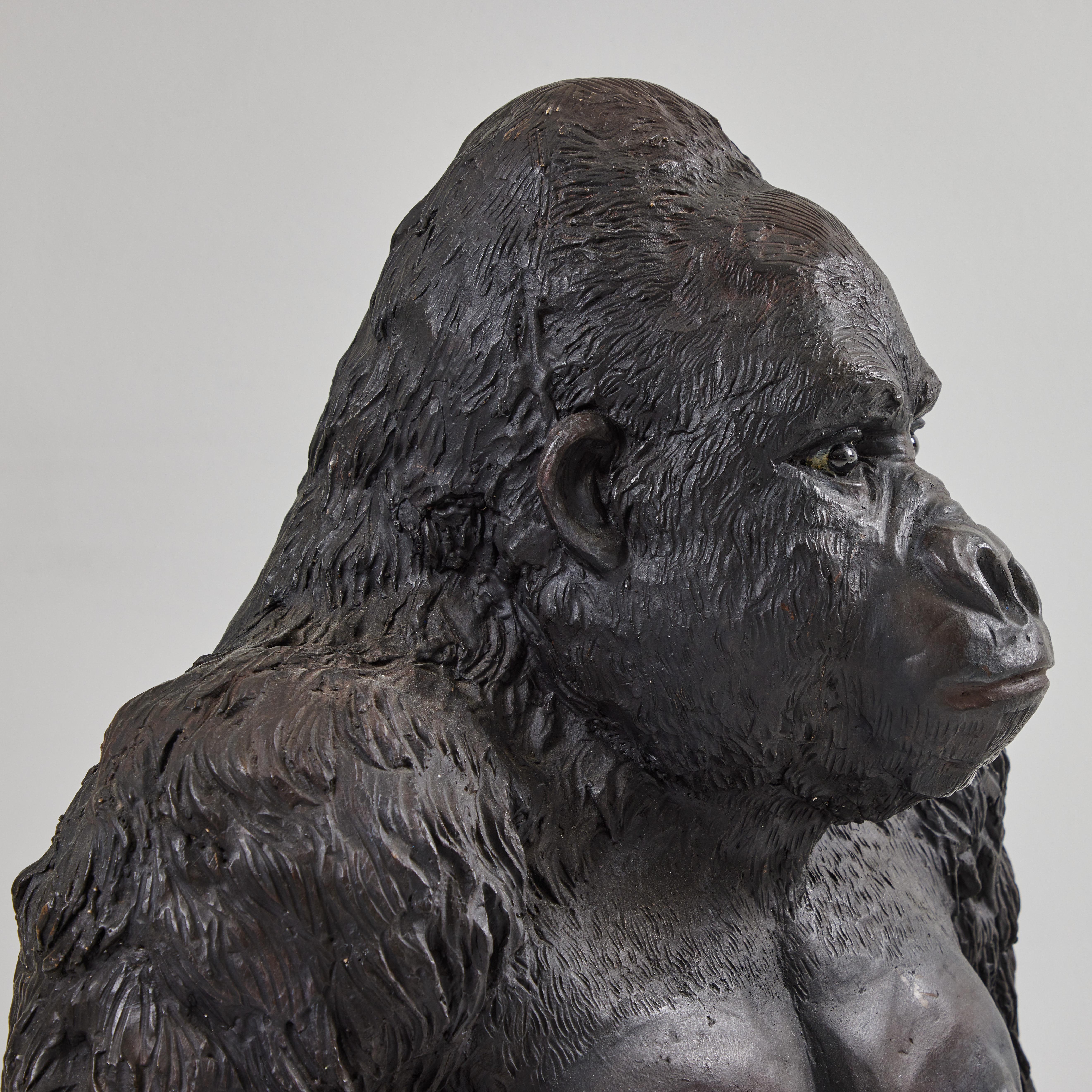 Cast Bronze Lifesize  Gorilla In Good Condition For Sale In Palm Desert, CA