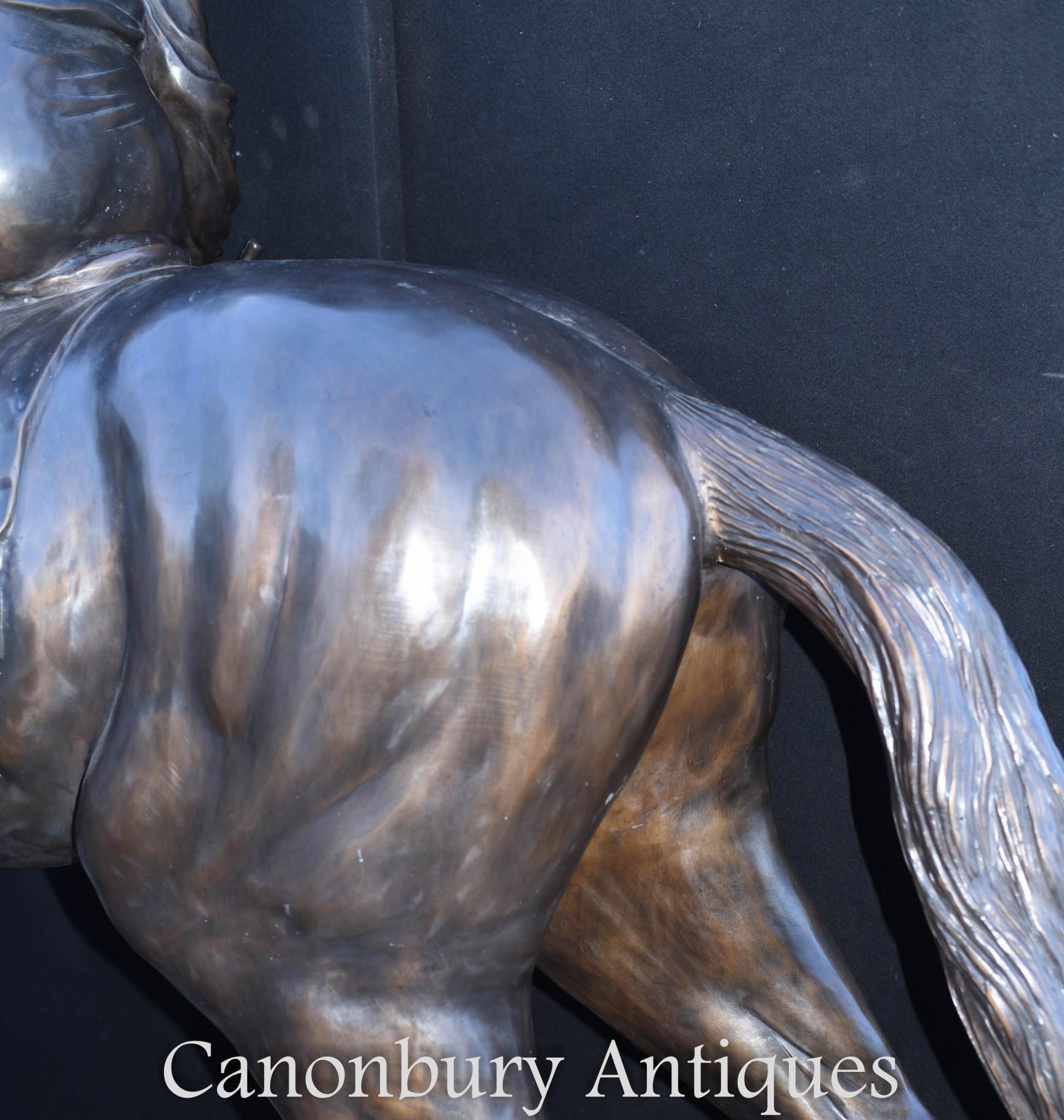 Statue en bronze à taille réelle de cheval et de jockey par Bonheur en vente 11