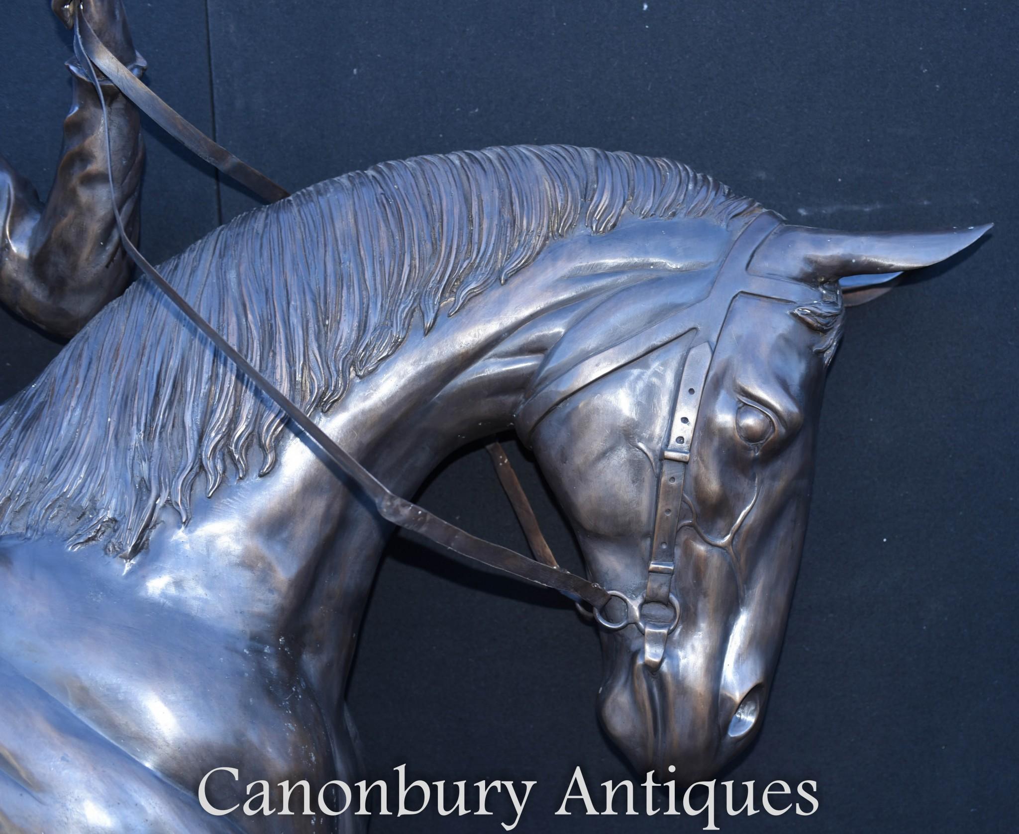 Bronze Statue en bronze à taille réelle de cheval et de jockey par Bonheur en vente
