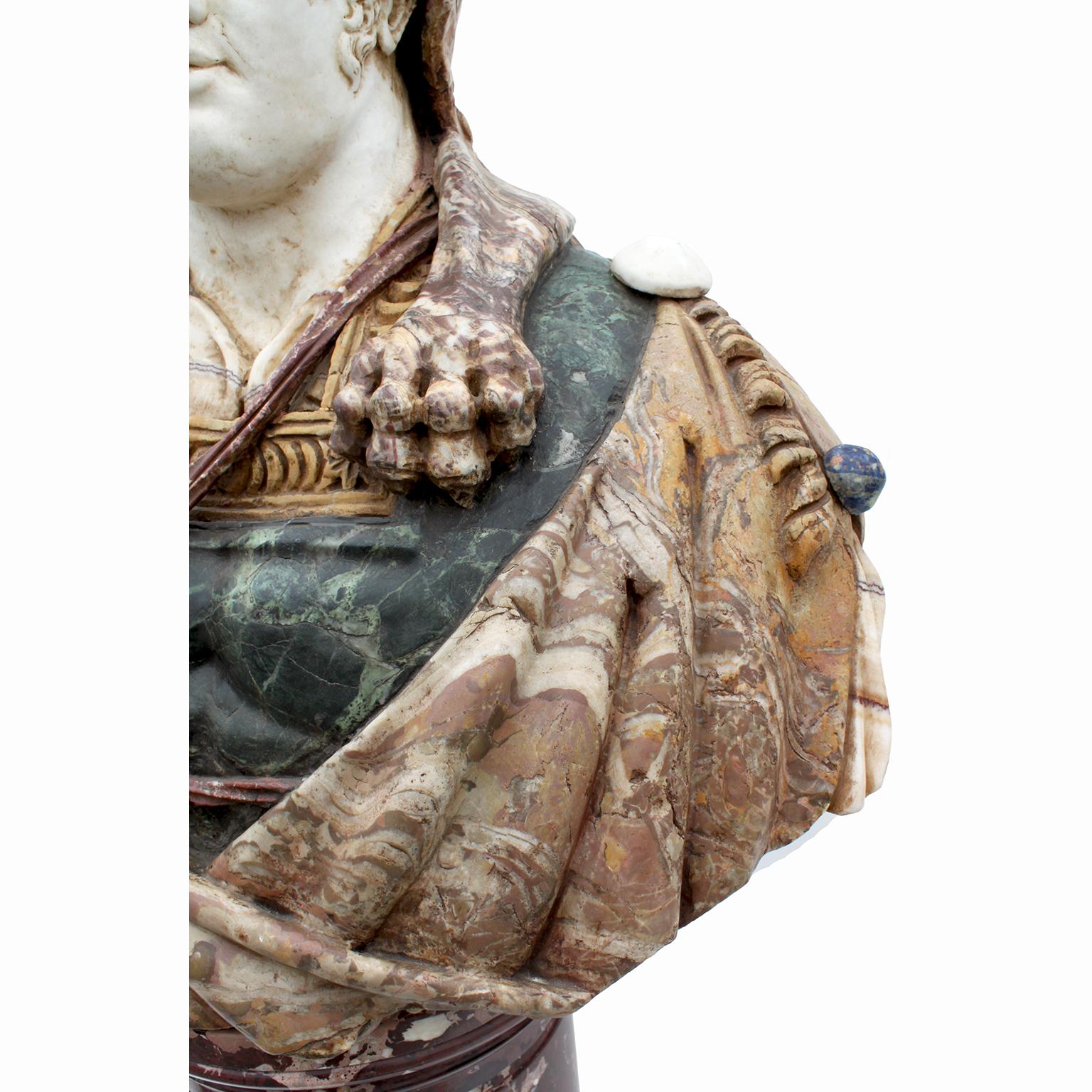 Buste grandeur nature en marbre italien du XIXe siècle représentant un guerrier gréco-romain en vente 10