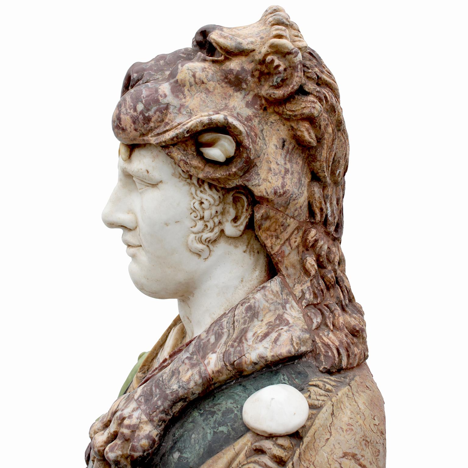 Buste grandeur nature en marbre italien du XIXe siècle représentant un guerrier gréco-romain en vente 4