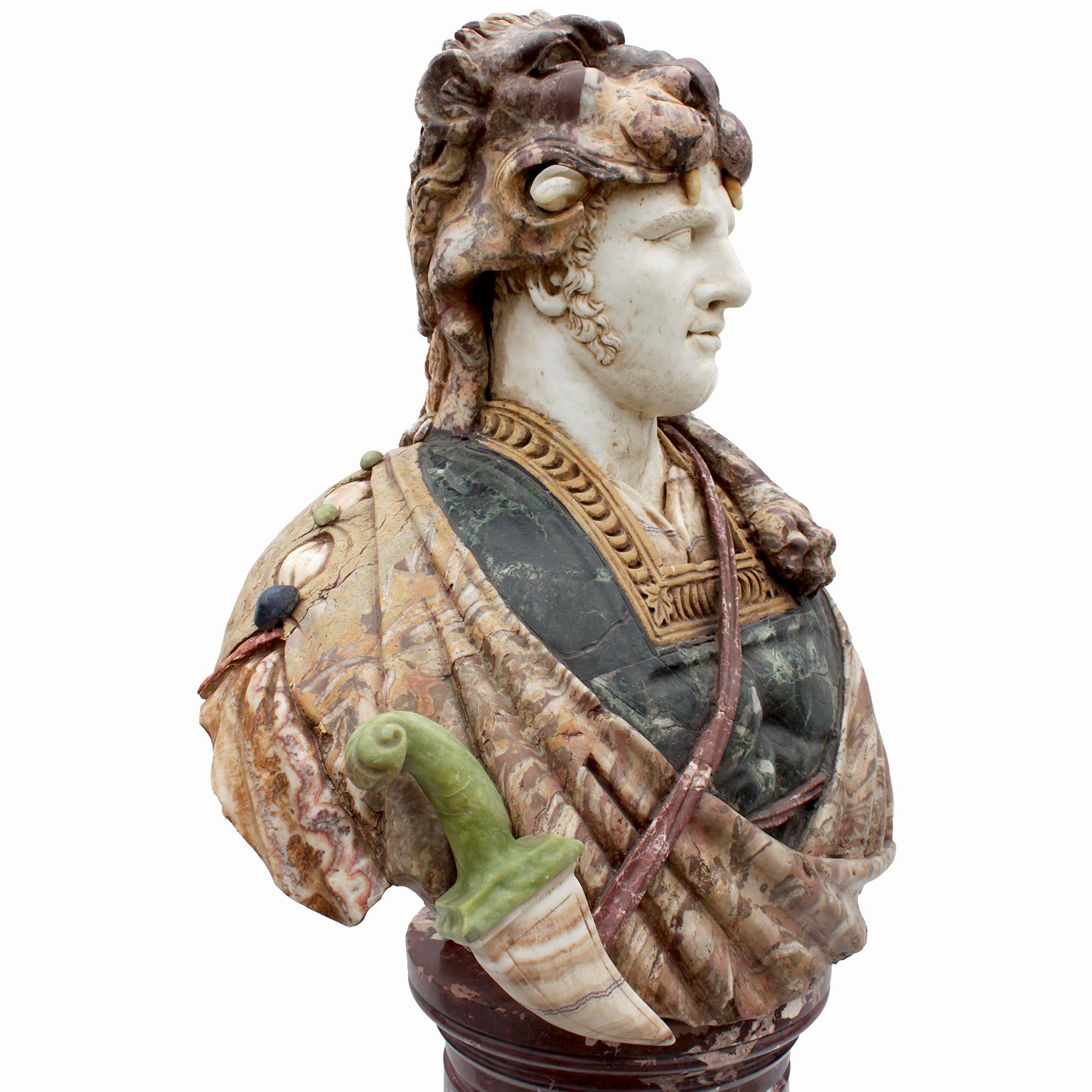 Gréco-romain Buste grandeur nature en marbre italien du XIXe siècle représentant un guerrier gréco-romain en vente