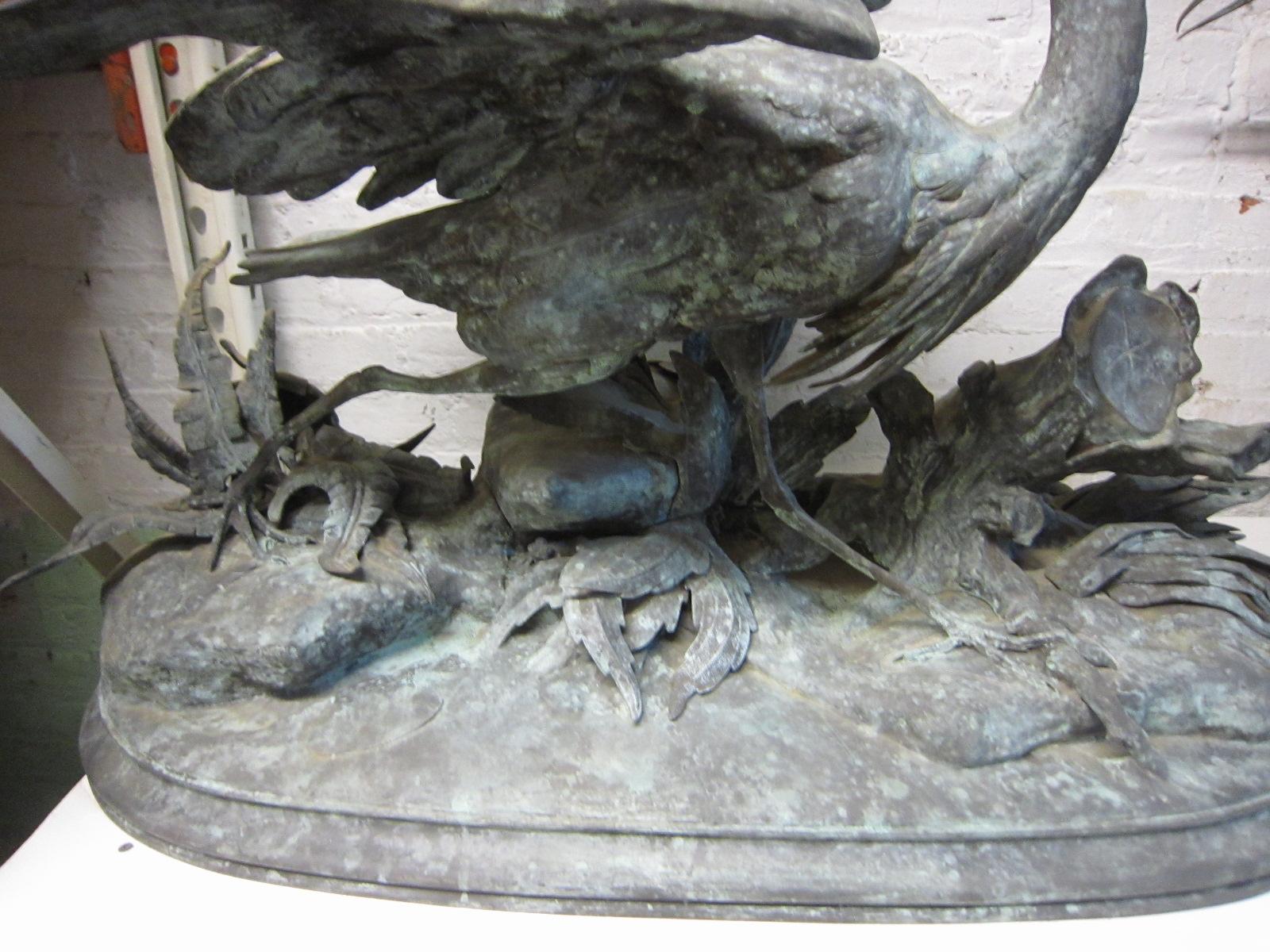 Bronze Paire de sculptures françaises originales de Herons- Moigniez en vente