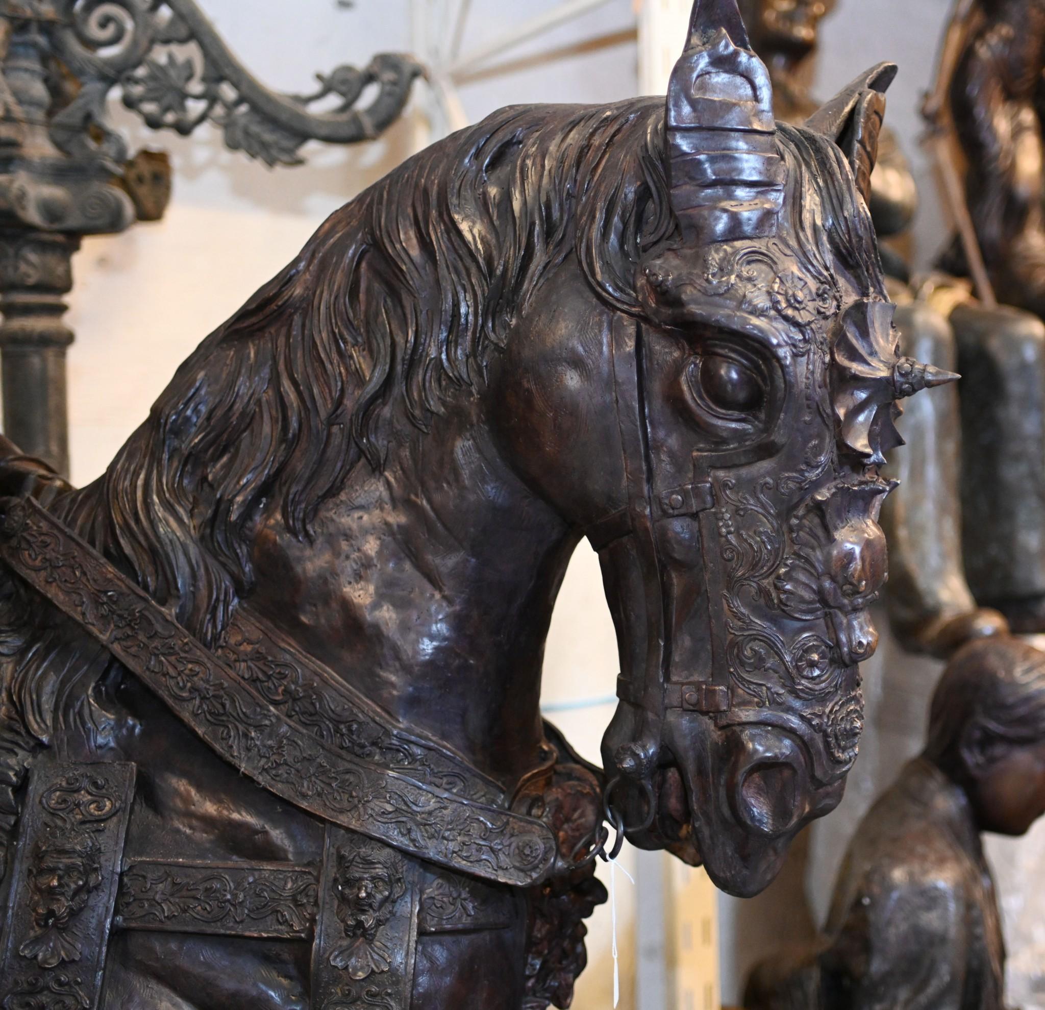 Lifesize Roman Gladiator on Horseback Statue Sculpture Architectural Art For Sale 2
