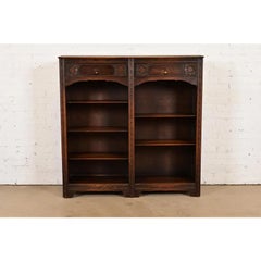 Bibliothèque double en chêne sculpté d'époque Arts & Crafts, Circa 1900