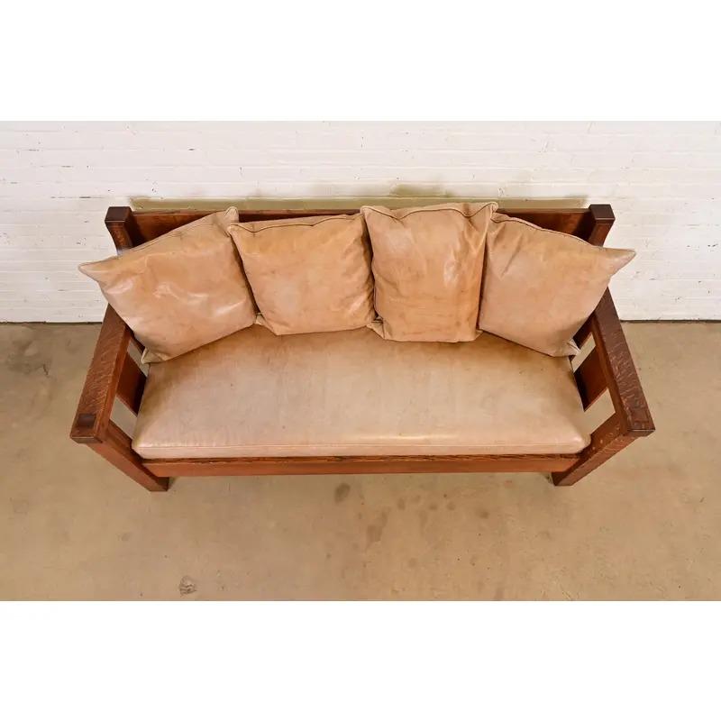 Lifetime Antike Mission Oak Arts and Crafts Settle Sofa, CIRCA 1900 (Leder) im Angebot