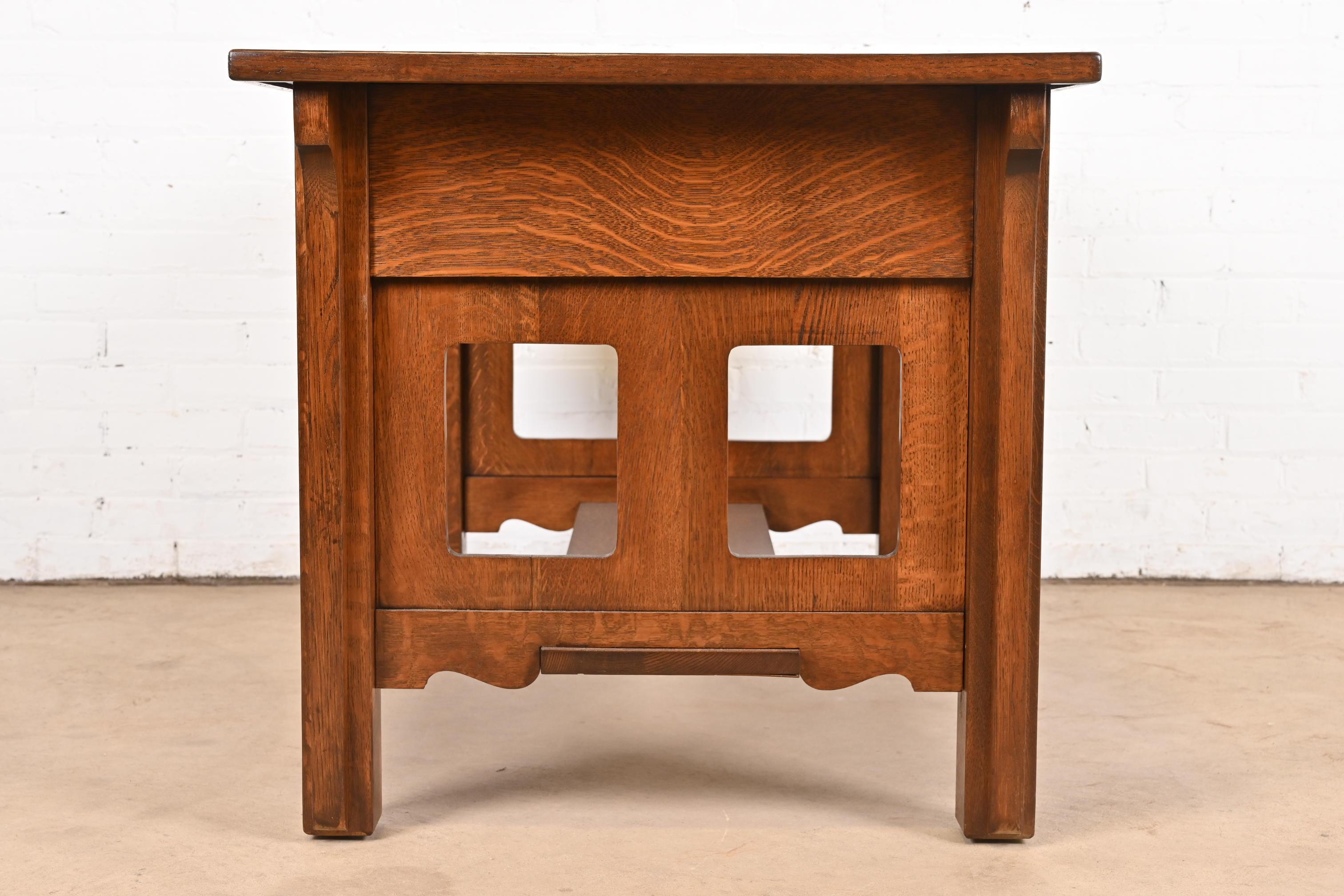 Antiker Missions-Schreibtisch oder Bibliothekstisch aus Eiche im Arts and Crafts-Stil, zeitgenössische Möbel im Angebot 6