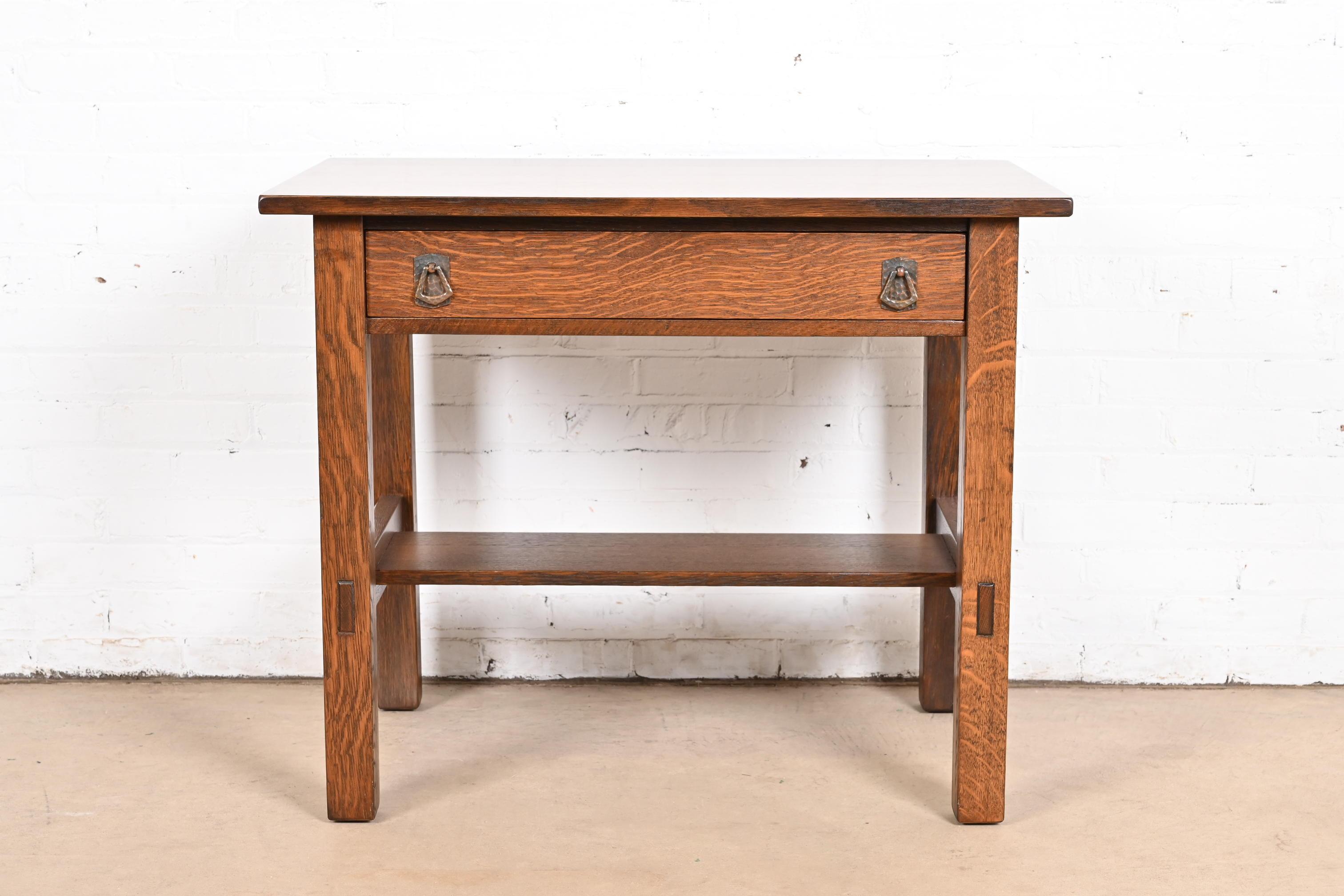 Lifetime Furniture Escritorio o mesa de biblioteca antiguos Mission Oak Arts & Crafts Estadounidense en venta