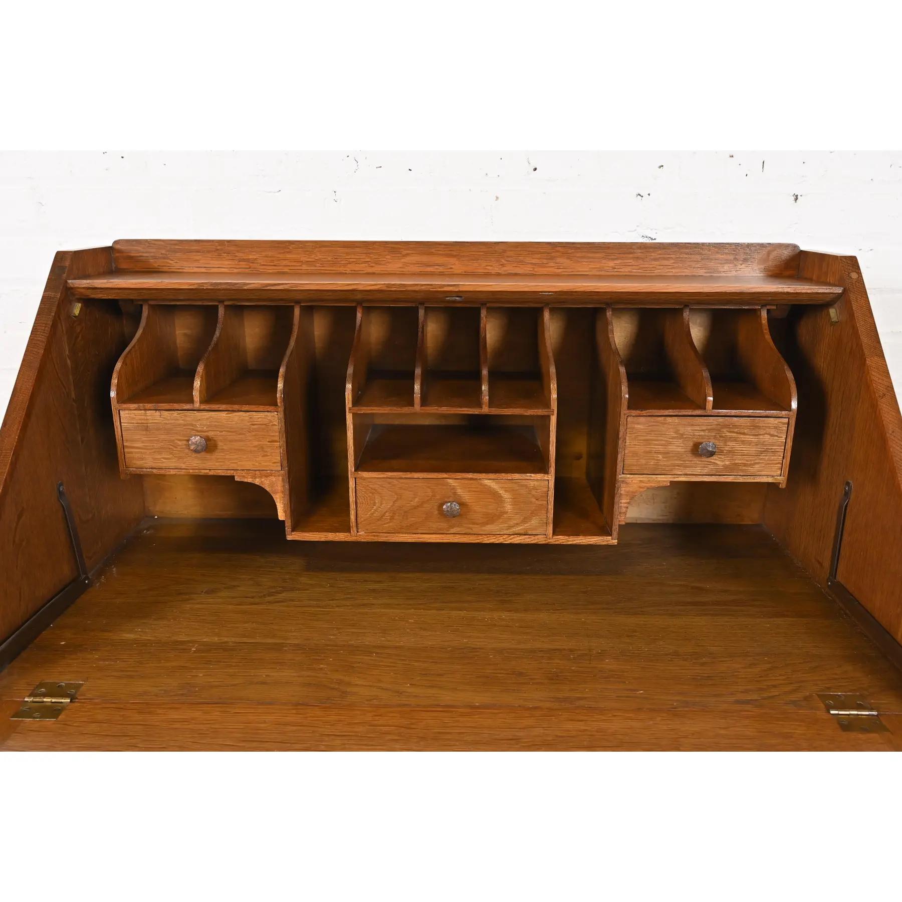 Lifetime Furniture Antike Mission Eichenholz Arts & Crafts Sekretär-Schreibtisch mit aus Eichenholz (Kupfer) im Angebot