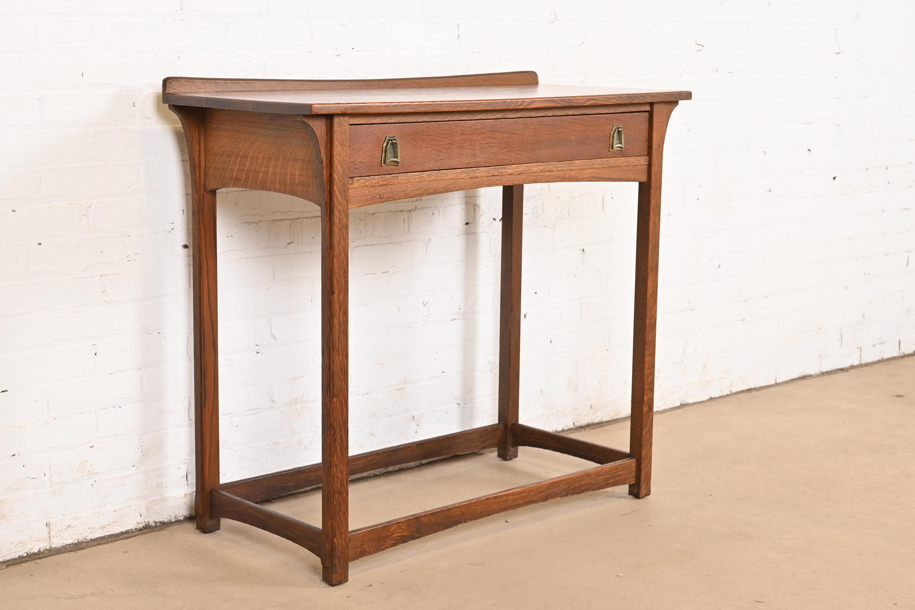 Lifetime Furniture Antico Mission Oak Arts & Crafts Puritan Buffet Server In condizioni buone in vendita a South Bend, IN