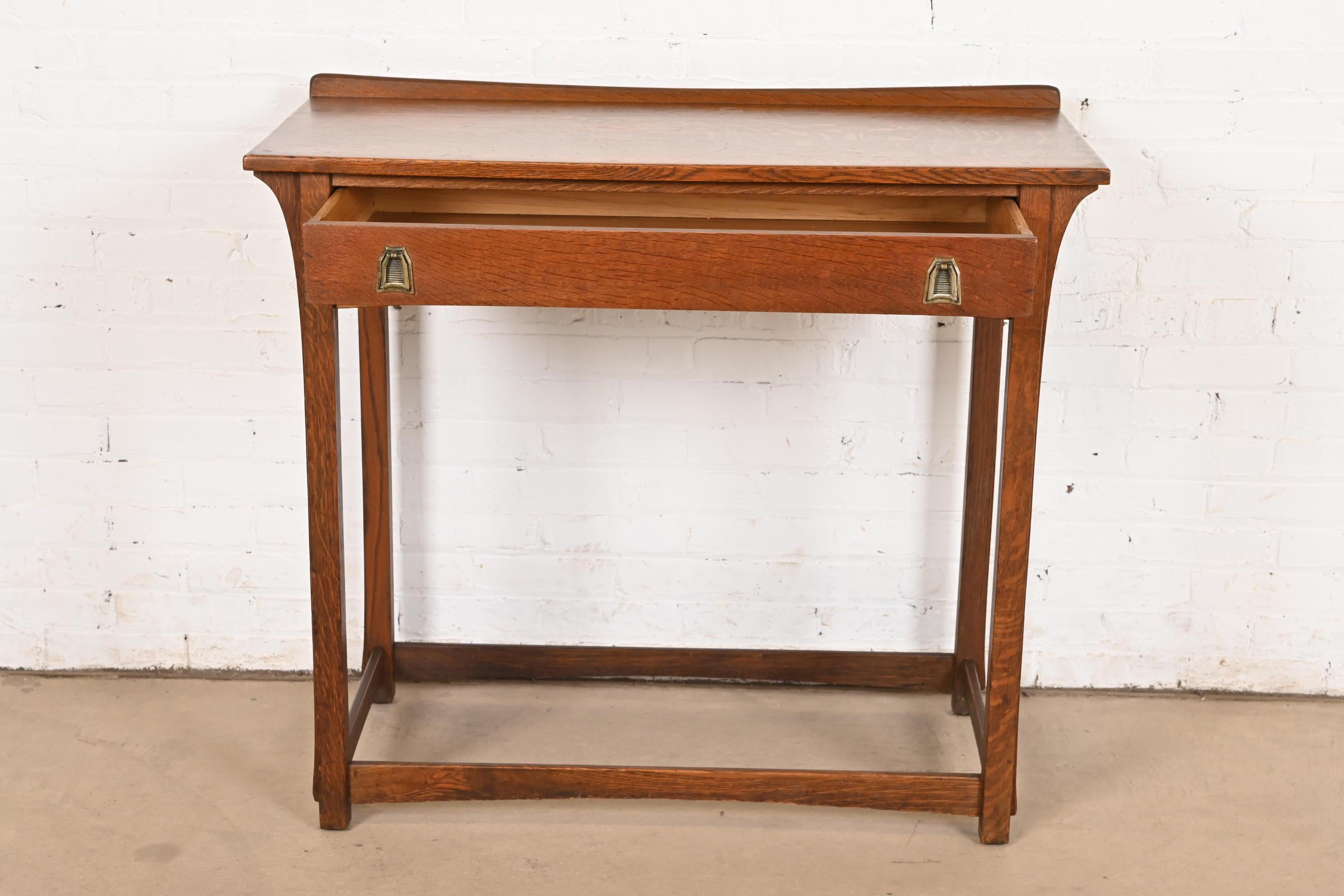 XX secolo Lifetime Furniture Antico Mission Oak Arts & Crafts Puritan Buffet Server in vendita