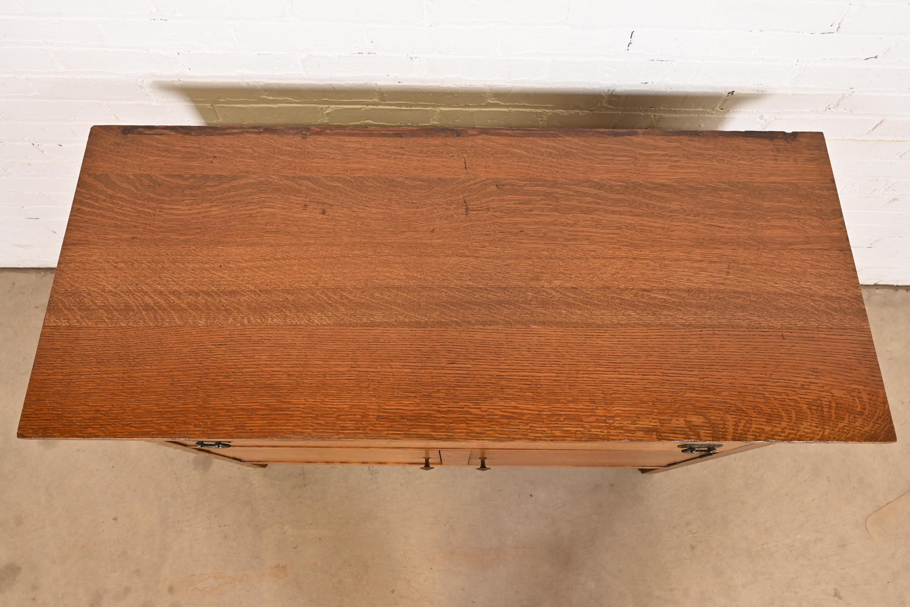 Antikes, lebenslanges Möbel-Sideboard/Buffet aus Eiche im Missionsstil, Arts and Crafts im Angebot 4