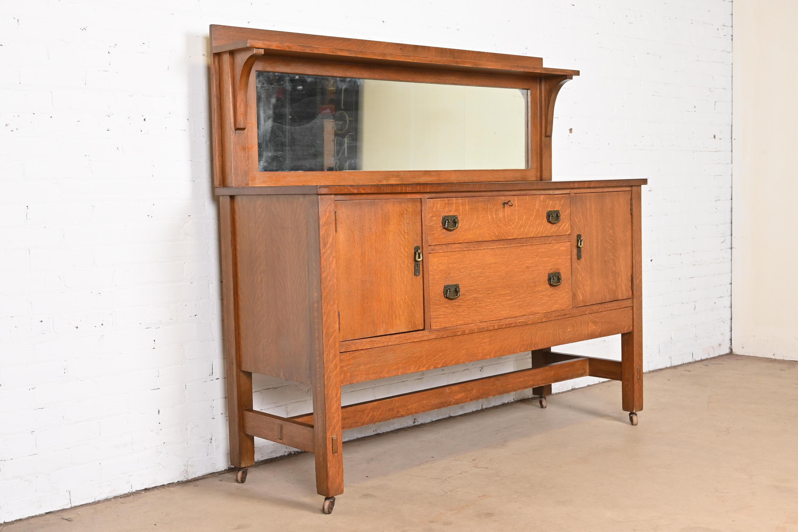 Lifetime Furniture Antique Mission Oak Arts & Crafts Sideboard or Bar Cabinet In Good Condition For Sale In South Bend, IN