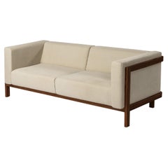 Divano minimalista a tre posti in noce - imbottito in tessuto