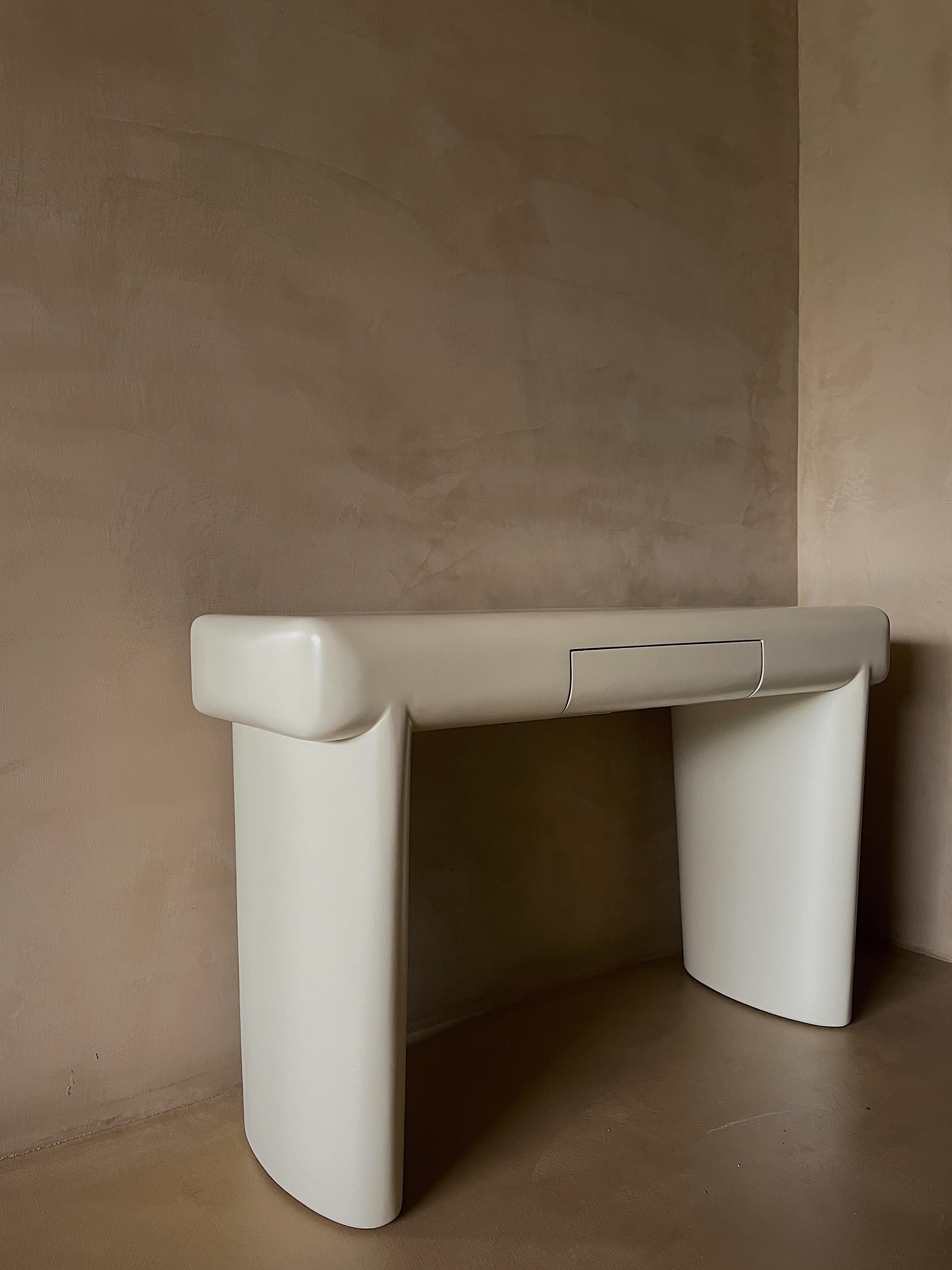Organic Design, Natural Beige Working Desk in MDF Frame, with drawer by kar In New Condition For Sale In Geneve, CH