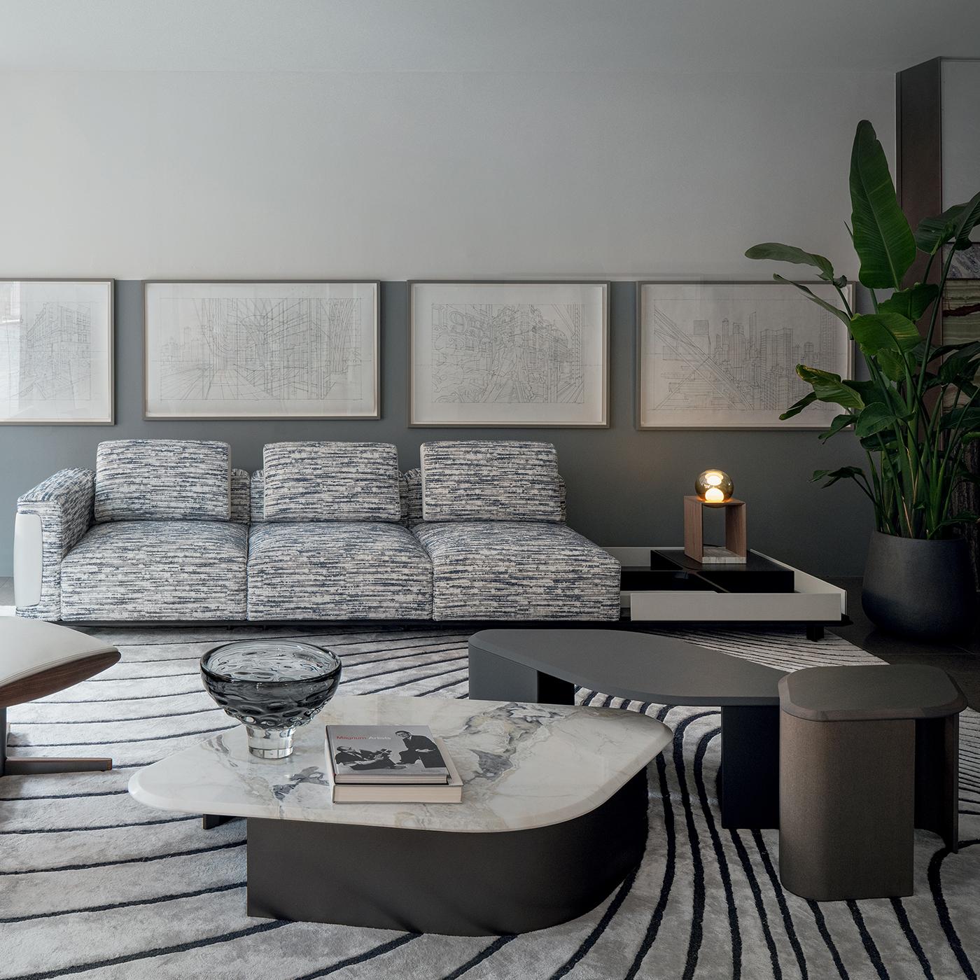 Ligea Oval Gray Ash Wood Side Table In New Condition For Sale In Milan, IT