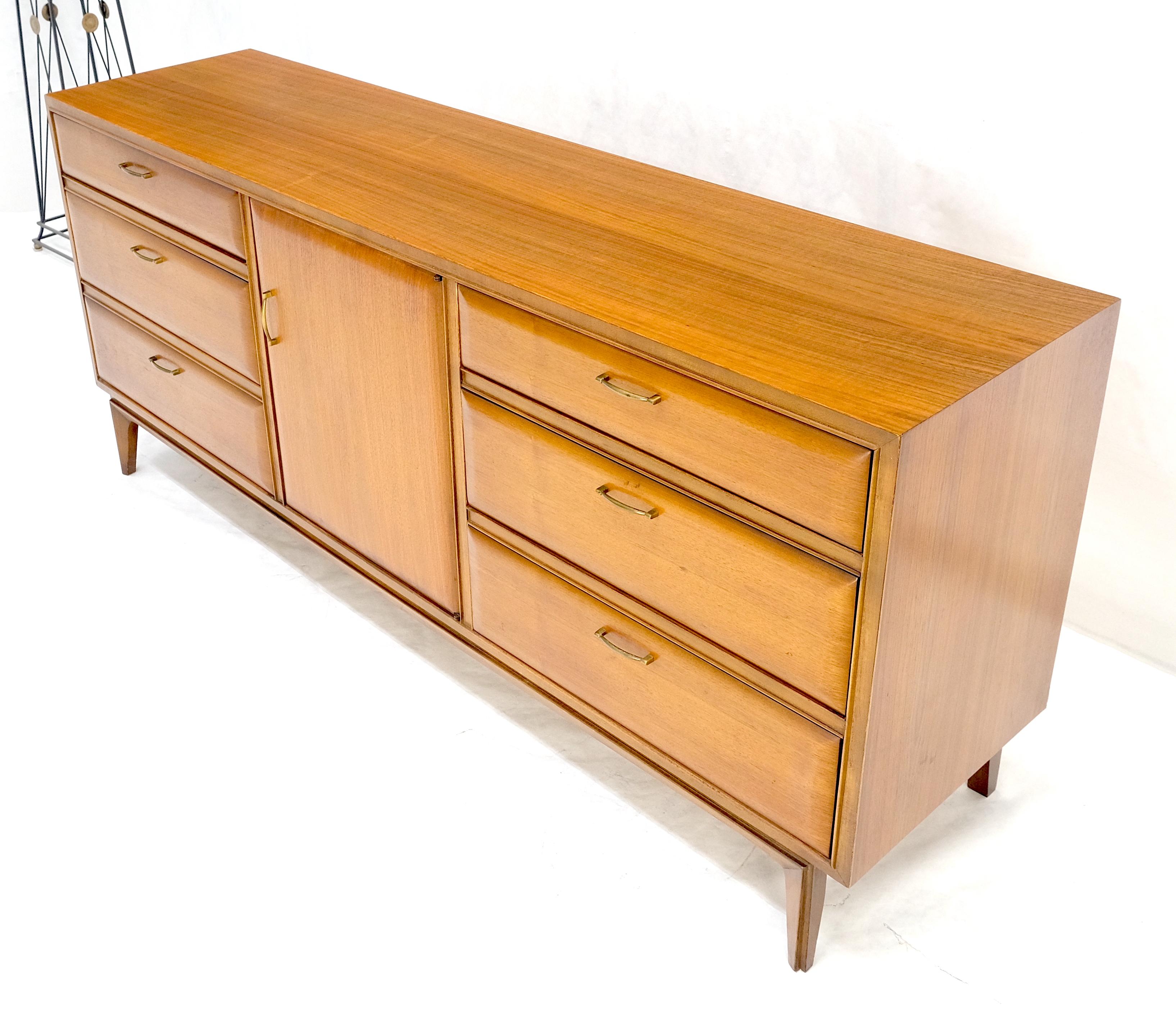 Light American Walnut 9 Drawers Sculptural Protruding Rounded Drawers Faces MINT For Sale 4