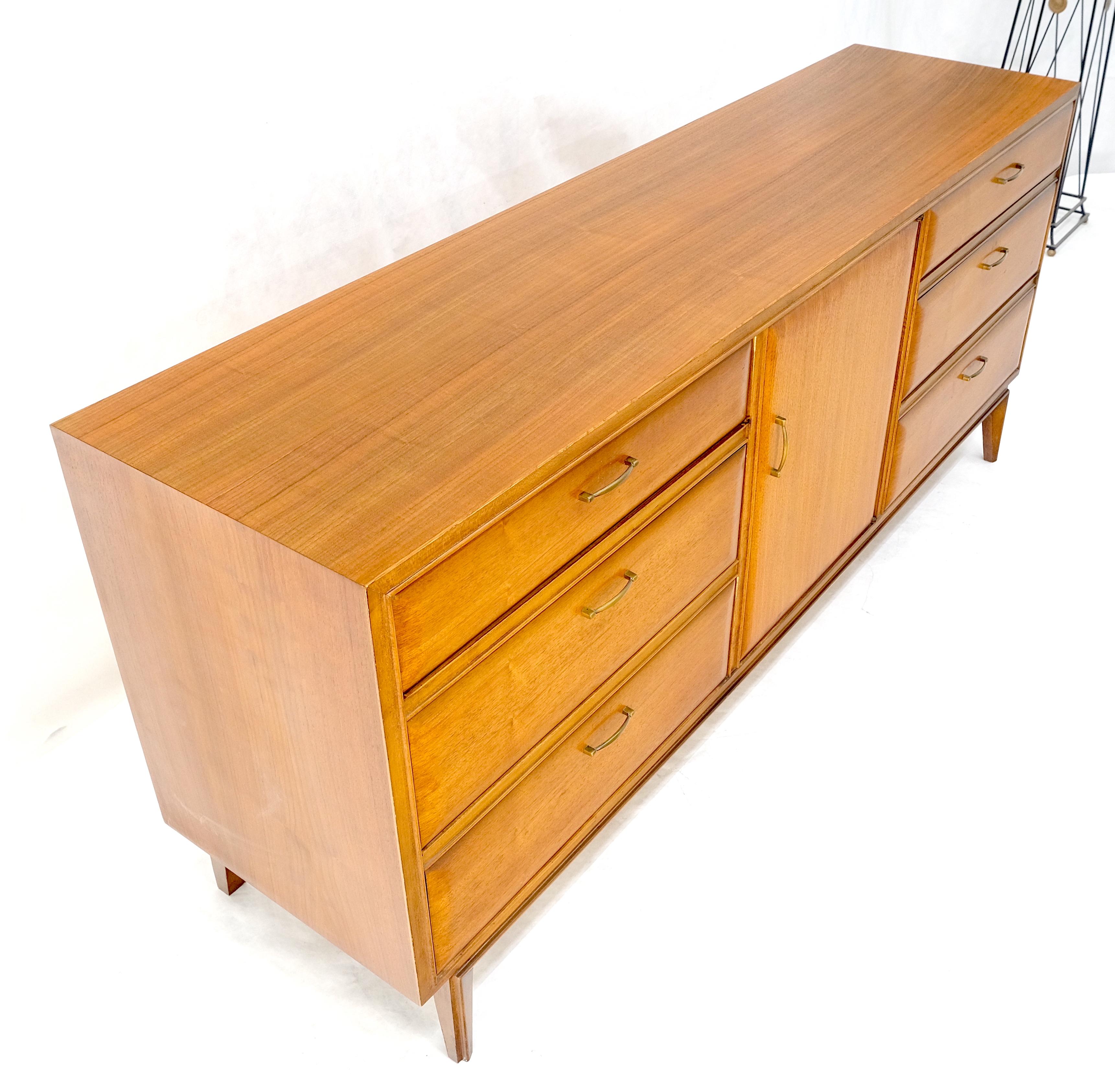 Light American Walnut 9 Drawers Sculptural Protruding Rounded Drawers Faces MINT For Sale 6