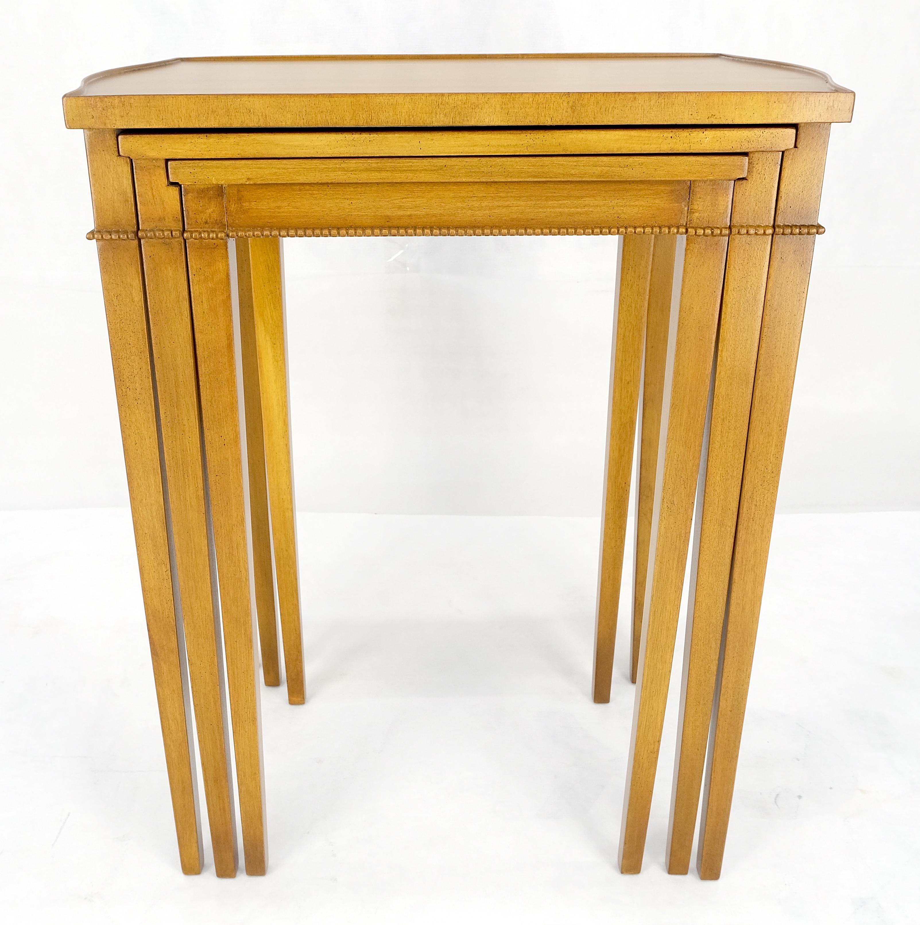Light American Walnut Gallery Top Tapered Legs Federal Set of 3 Nesting Tables For Sale 4