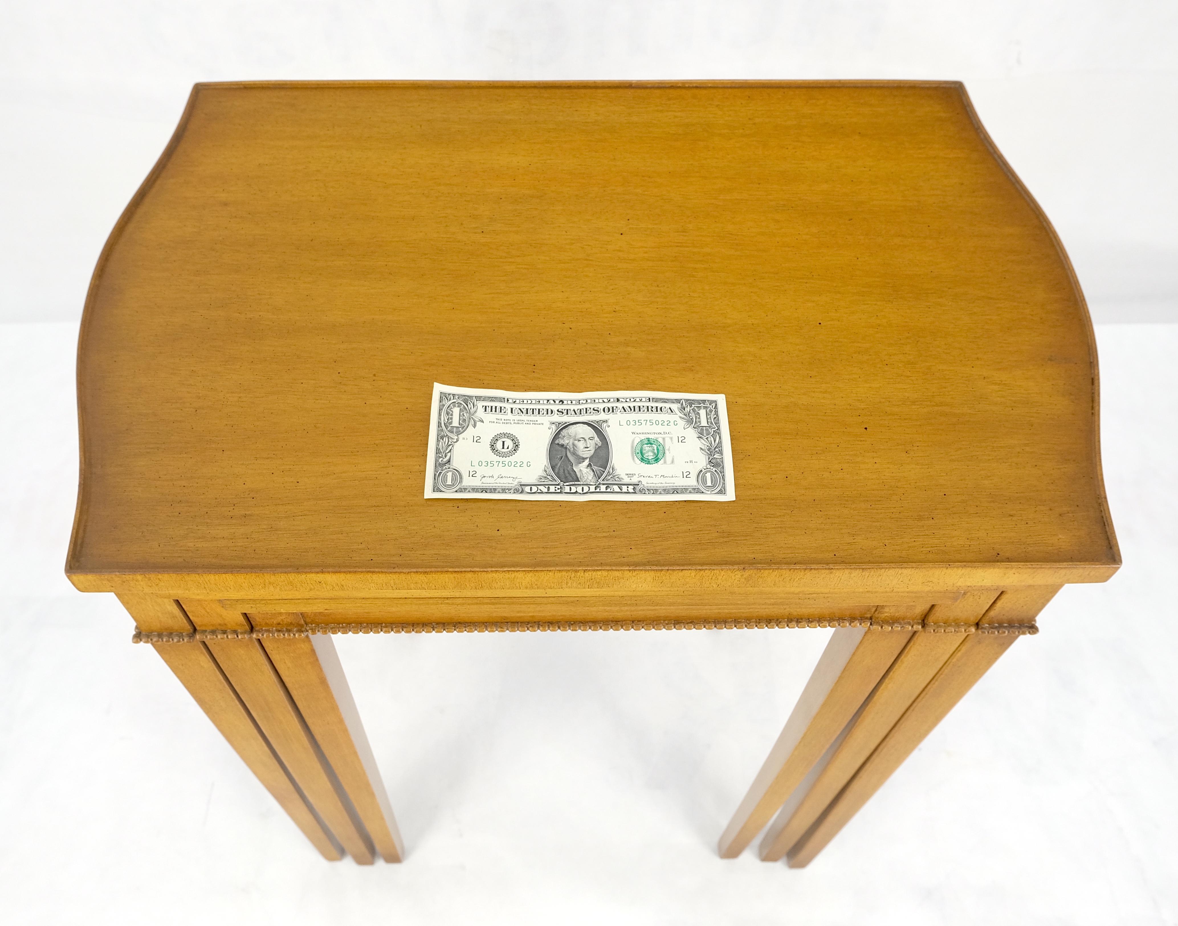 Light American Walnut Gallery Top Tapered Legs Federal Set of 3 Nesting Tables For Sale 7