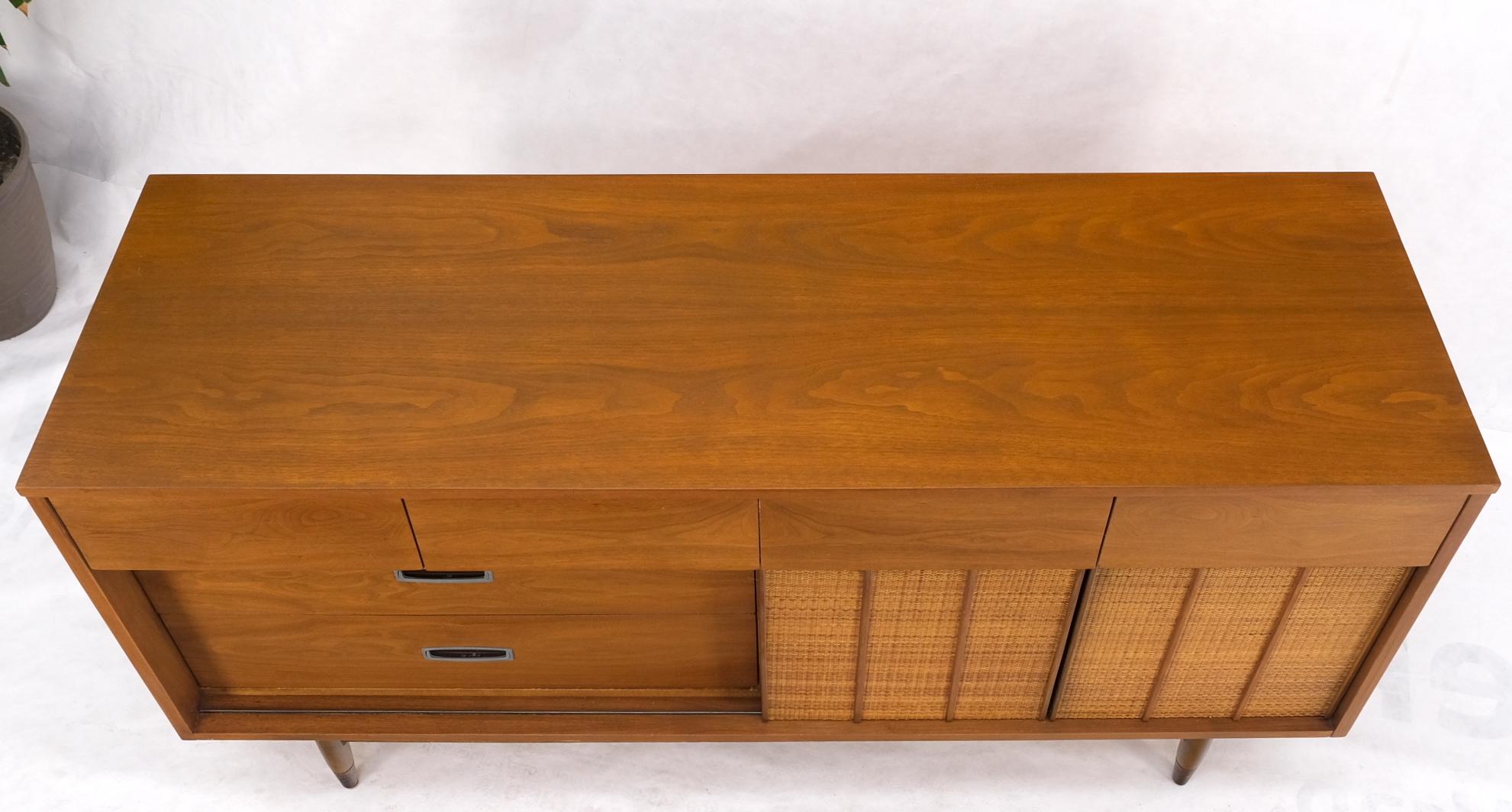 Light American Walnut Multi Drawer Sliding Cane Doors Dowel Leg Long Credenza  In Good Condition For Sale In Rockaway, NJ