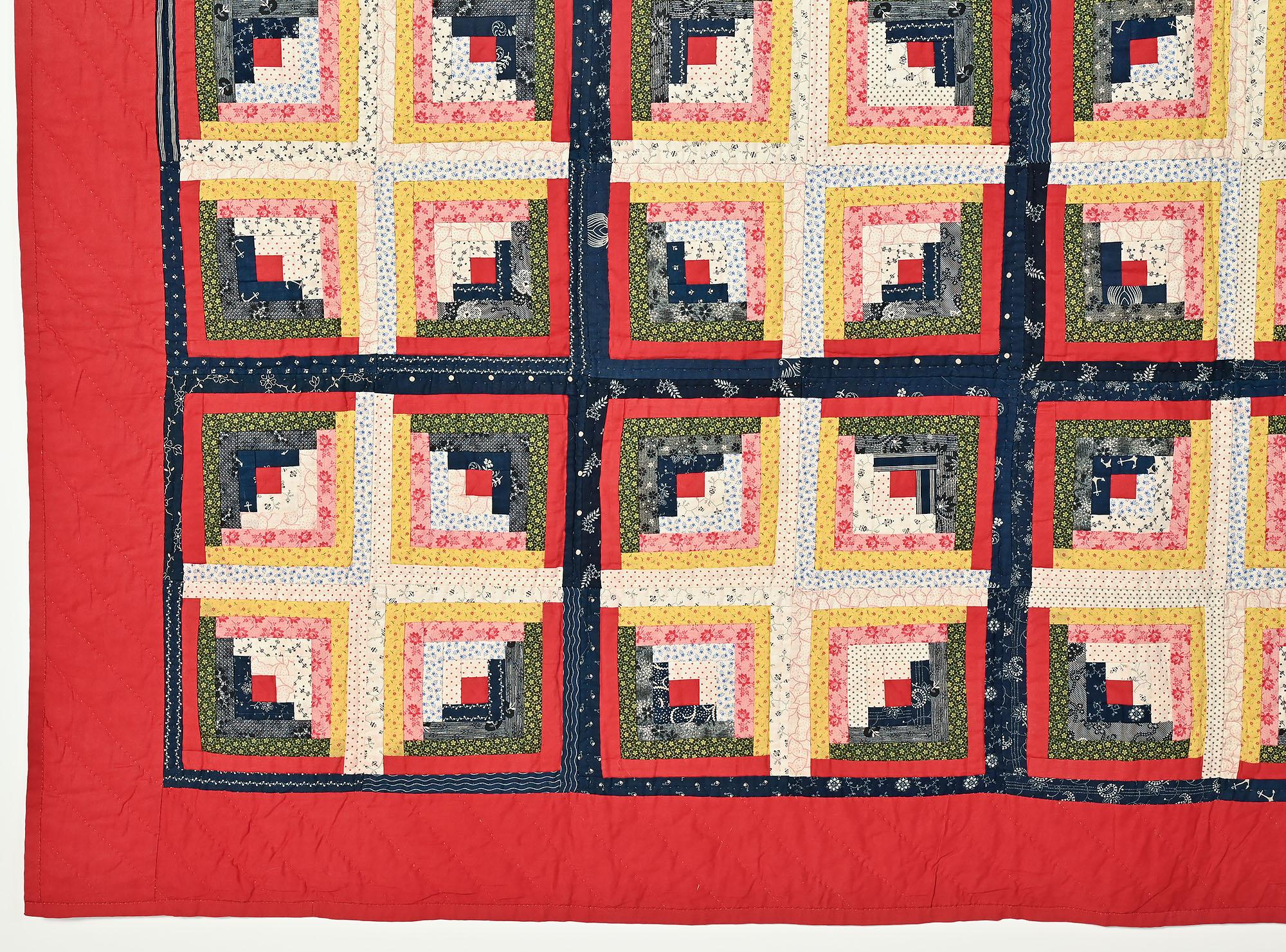 Patchwork Light and Dark Calico Log Cabin Quilt For Sale