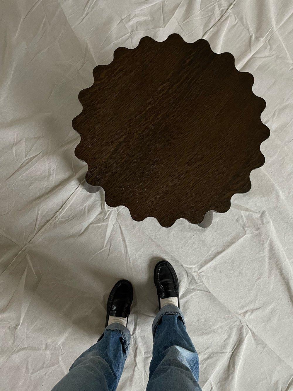 Light and Dwell Louis Wave Scalloped Side Table with Shelf In Excellent Condition In New York, NY