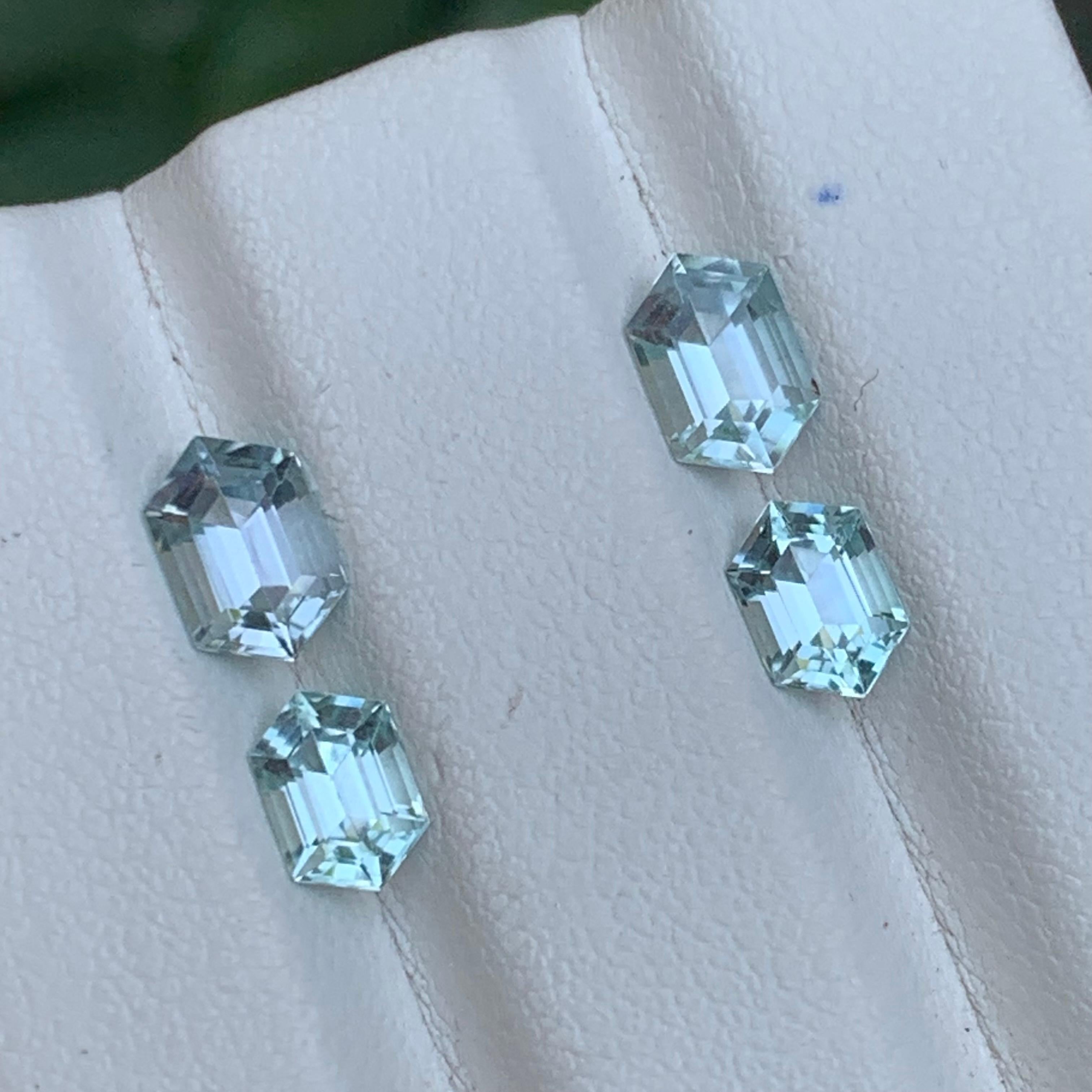 Contemporaneo Light Aqua Sea-foam Natural Tourmaline Earrings Loose Gemstone Pairs 3.05 Carat in vendita