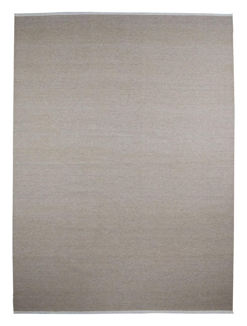 Light Beige Escape Kelim Carpet by Massimo Copenhagen
Designed by Space Copenhagen
Handwoven
Materials: 100% undyed natural wool.
Dimensions: W 300 x H 400 cm
Available colors: Chalk, Chalk with Fringes, Light Beige, Light Beige with Stitches,
