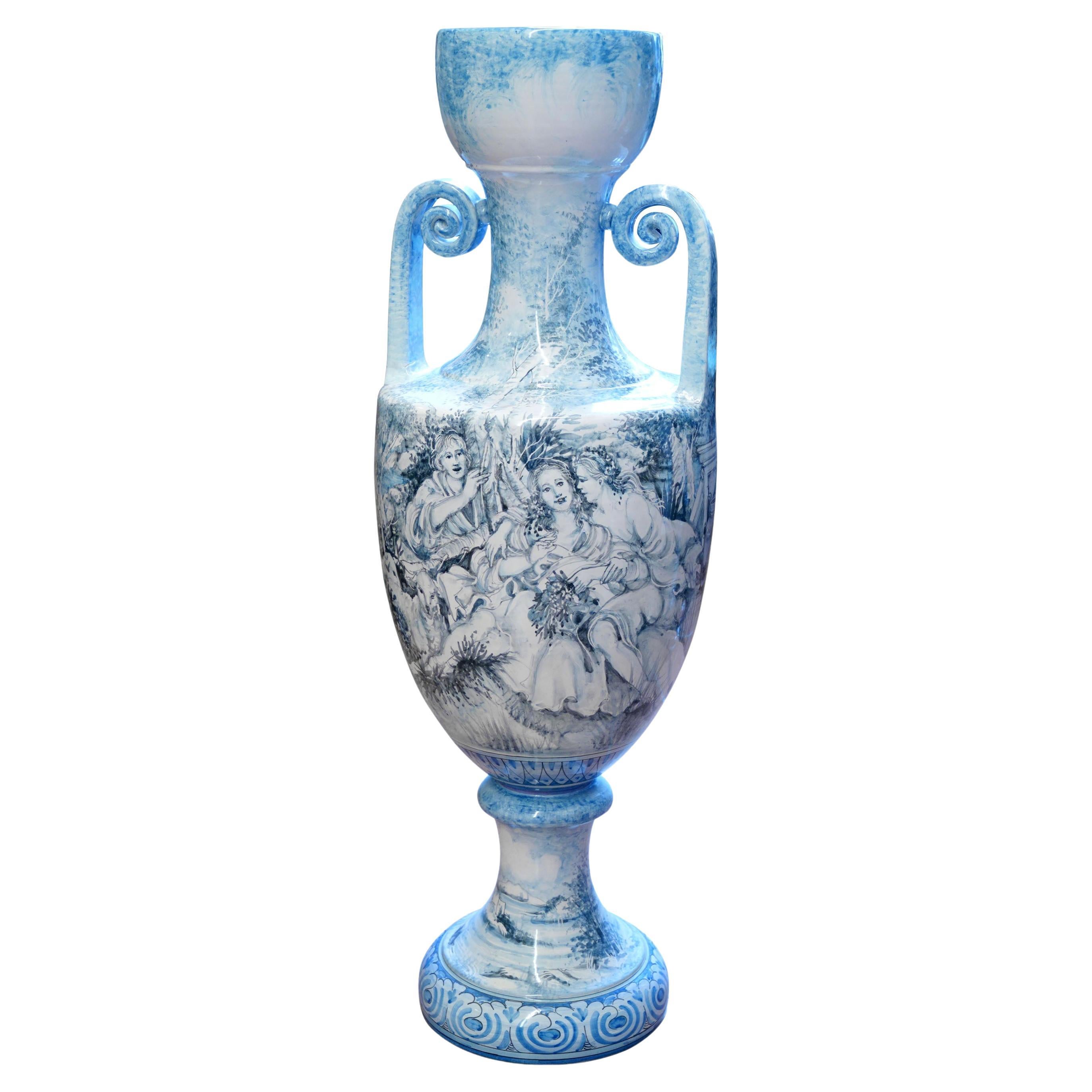 Amphore en céramique bleu clair et grise Majolica peinte à la main Francois Boucher Italie