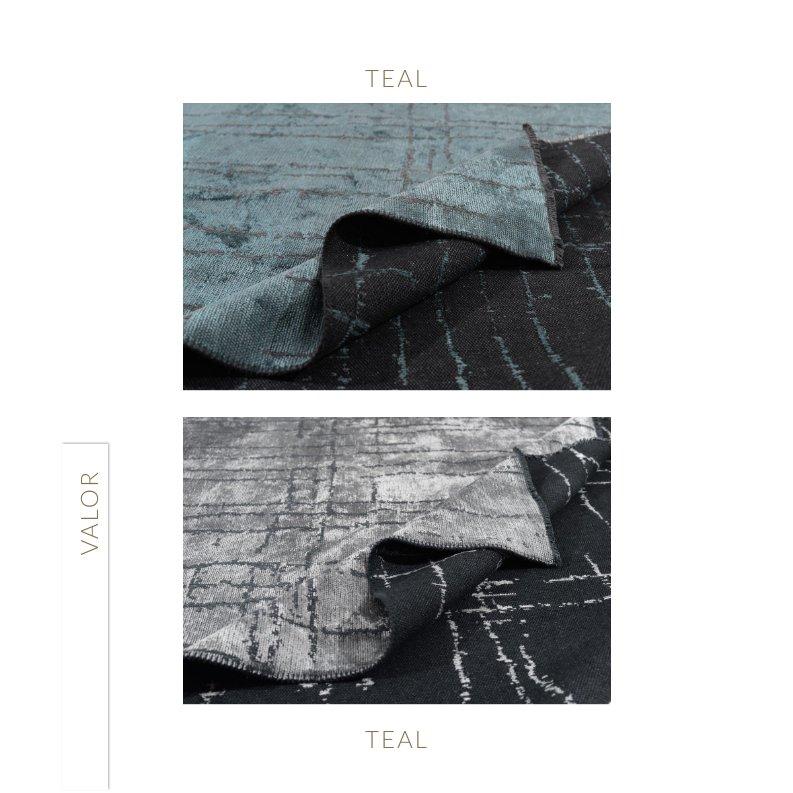Hellblauer und silbergrauer Teppich mit abstraktem Geo-Muster und Glanz im Angebot 9