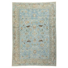 Persischer Täbriz-Teppich mit hellblauem Tiermuster