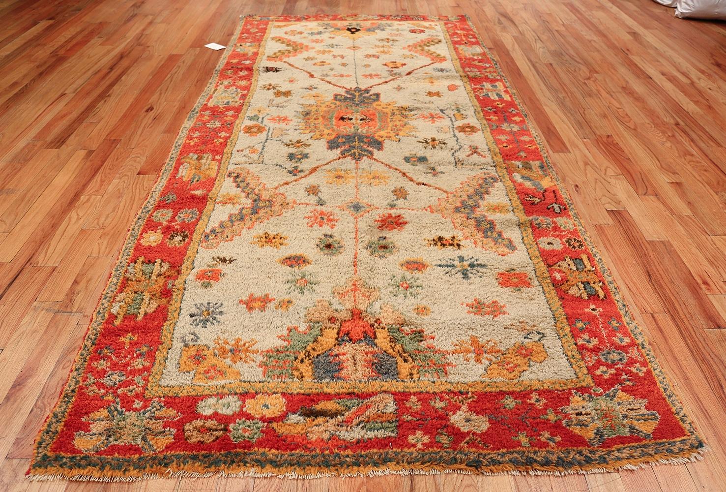Nazmiyal Collection Arts and Crafts Antique Turkish Oushak Rug.5 ft 5 in x 11 ft For Sale 3