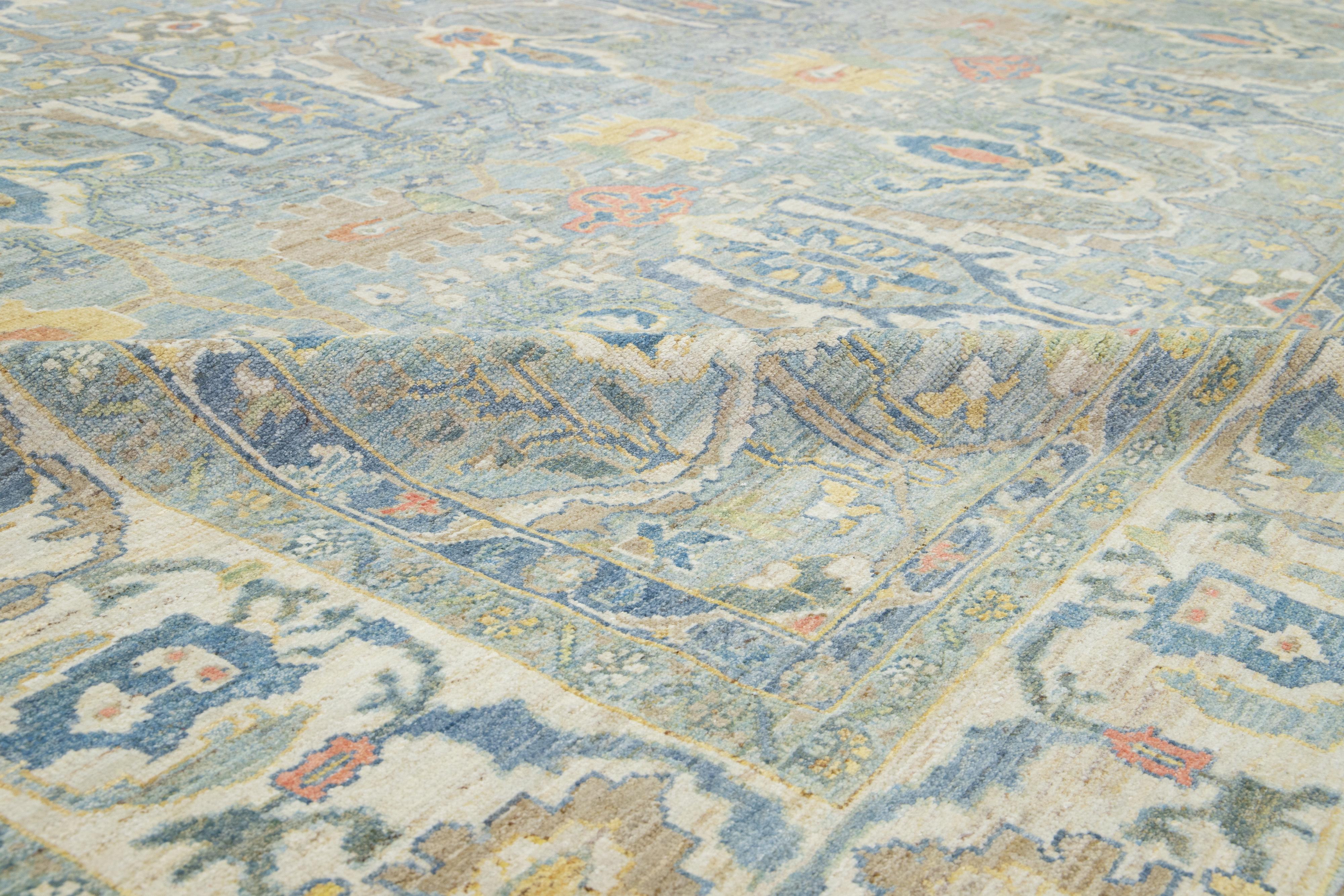Hellblauer Contemporary Sultanabad-Wollteppich mit Blumenmuster von Apadana im Angebot 4